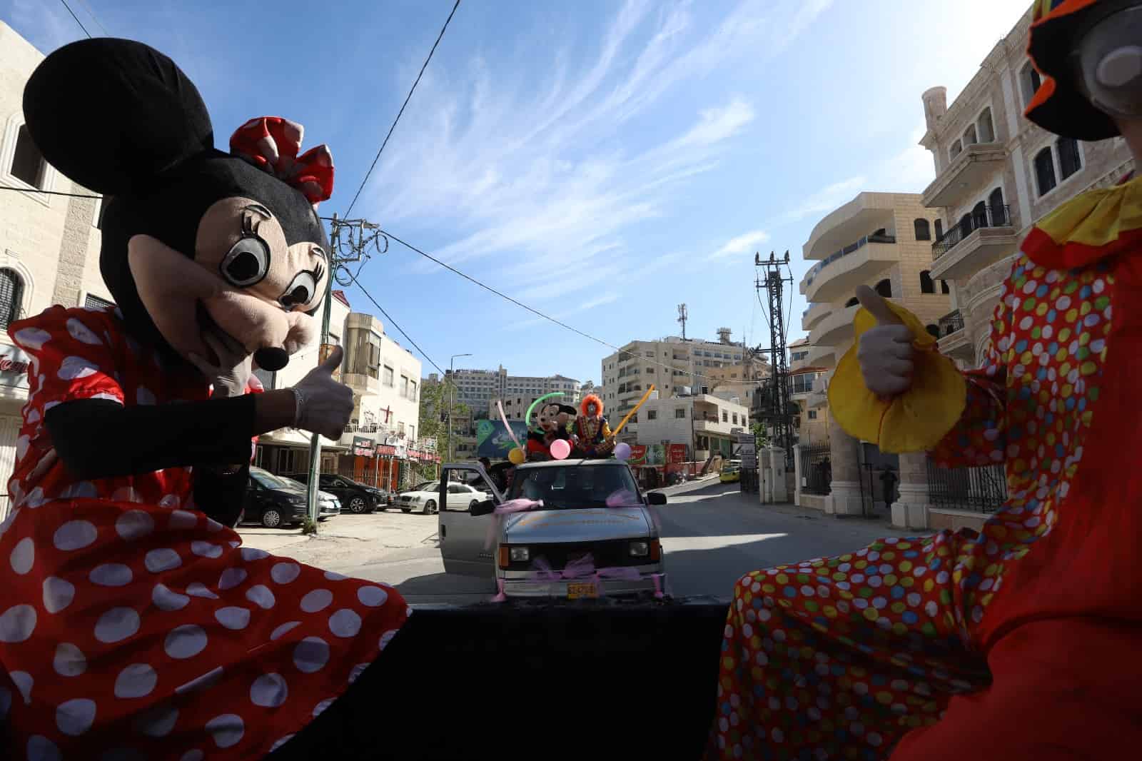 بلدية بيت لحم تشارك في تنظيم فعالية دعم نفسي لأطفال المدينة  في ظل فترة التباعد الإجتماعي الناتجة عن انتشار فيروس كورونا