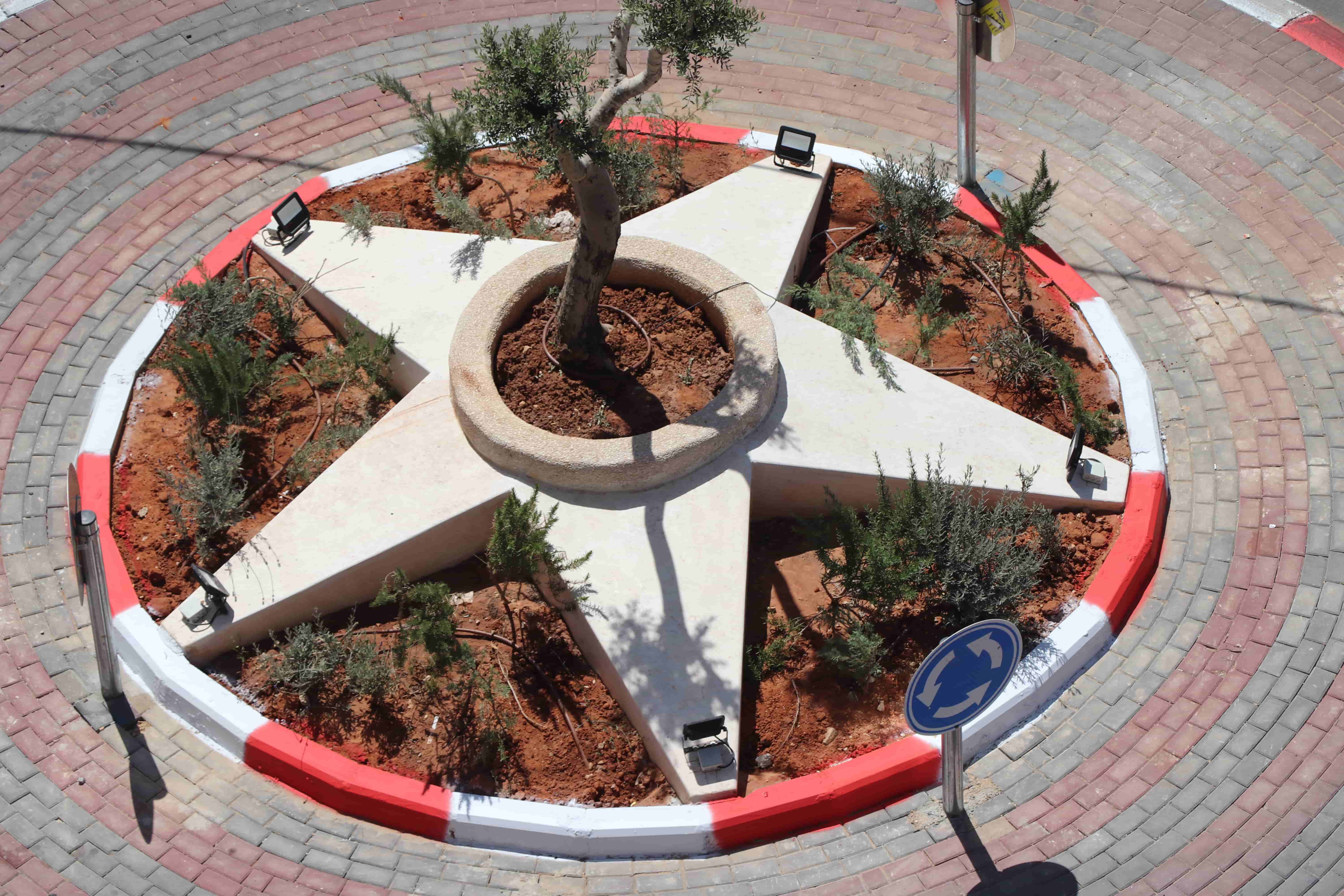 بلدية بيت لحم تنهي أعمال تأهيل "دوار تشيلي" ومقطع من شارع الكركفة 