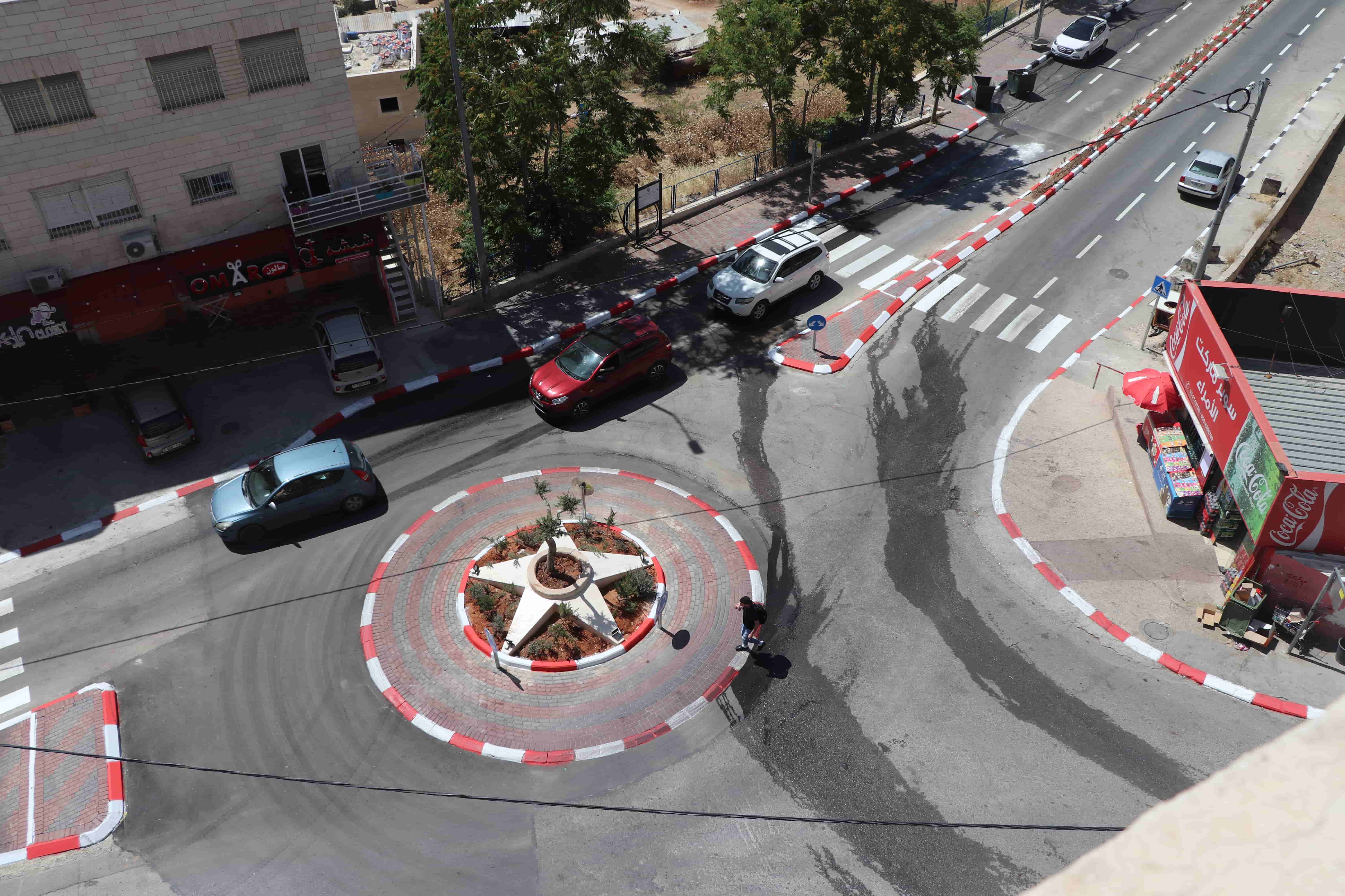 بلدية بيت لحم تنهي أعمال تأهيل "دوار تشيلي" ومقطع من شارع الكركفة 