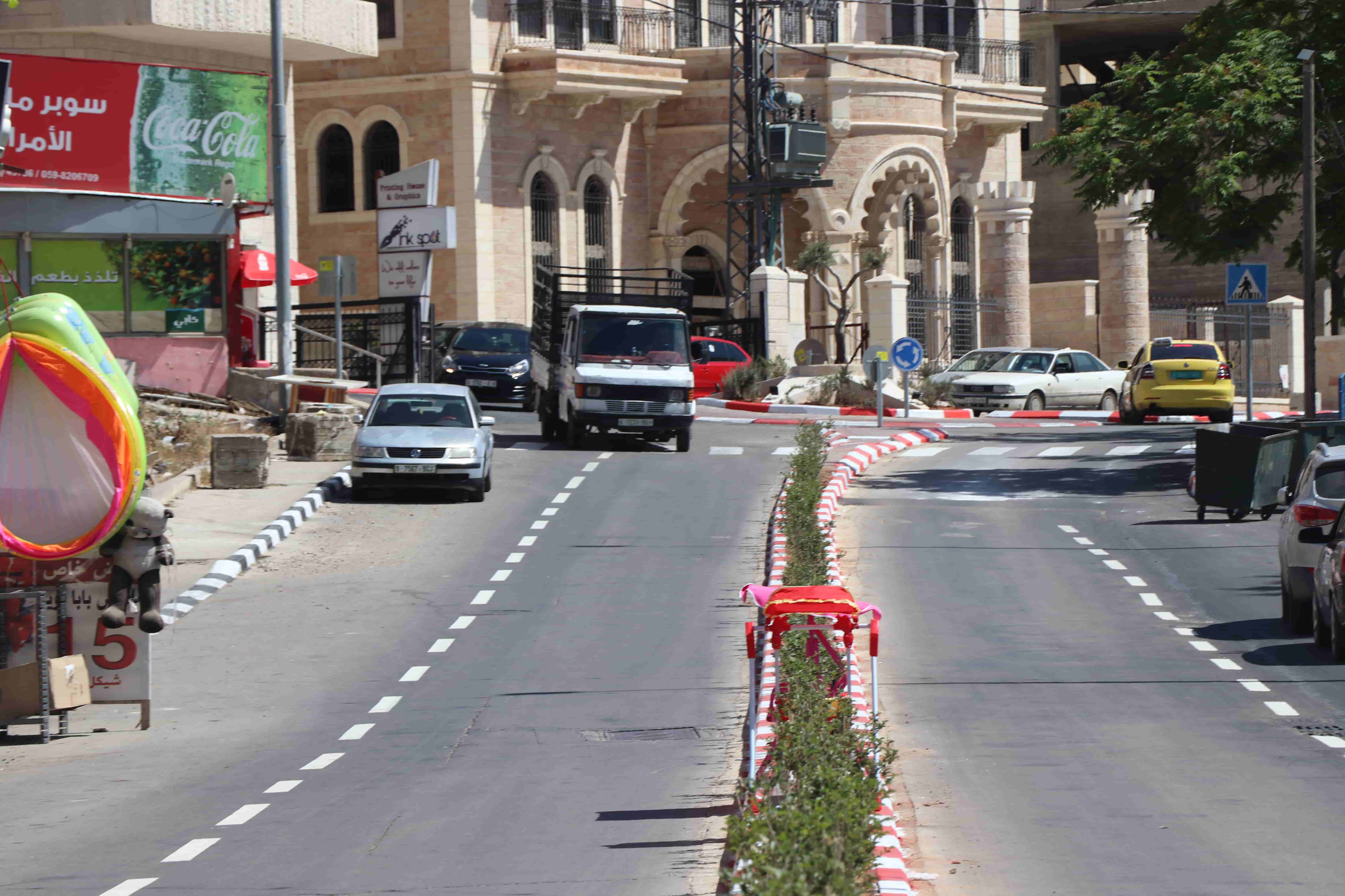 بلدية بيت لحم تنهي أعمال تأهيل "دوار تشيلي" ومقطع من شارع الكركفة 