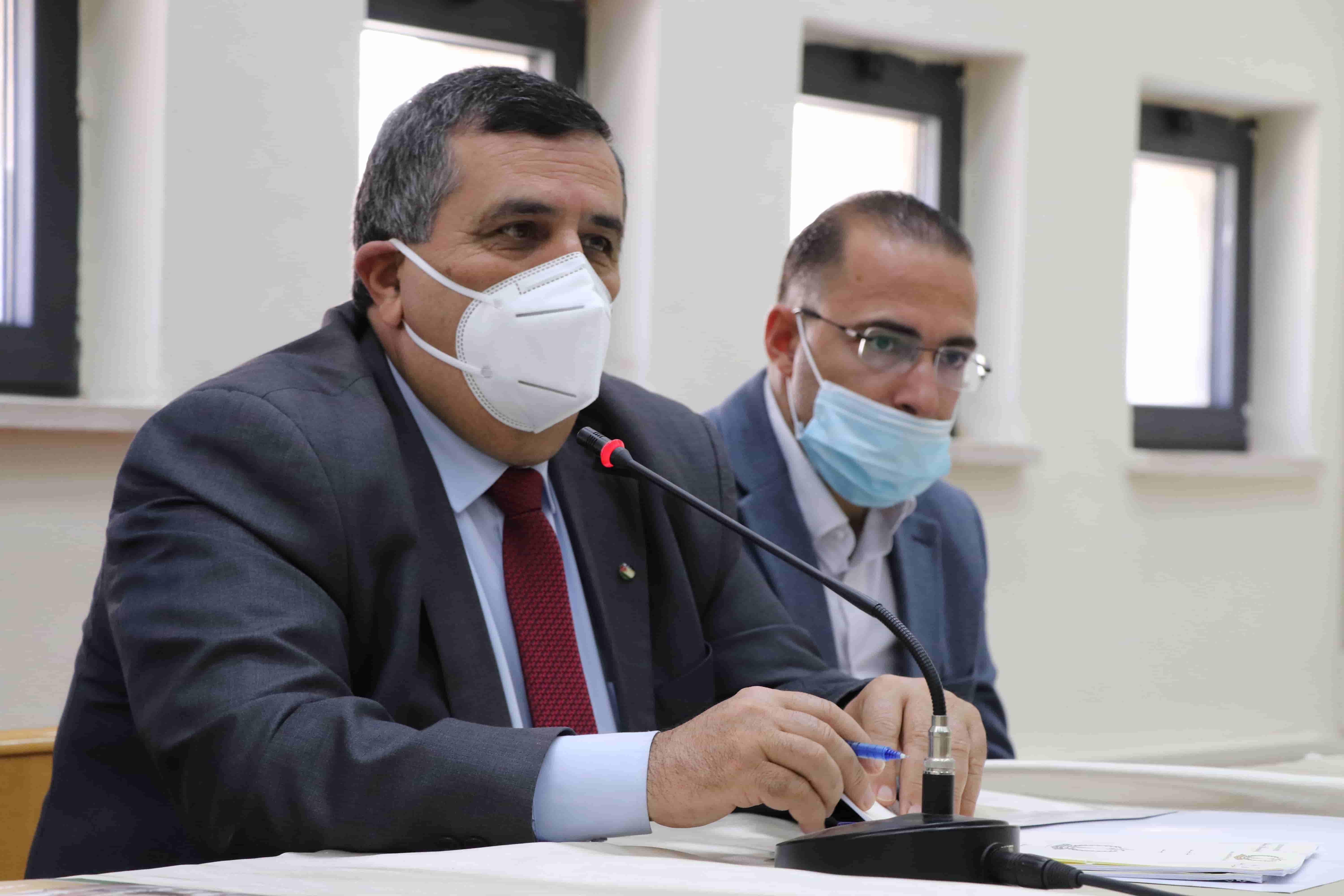 بلدية بيت لحم توقع إتفاقيتين لإنشاء والإشراف على مشروع مسلخ بلدي