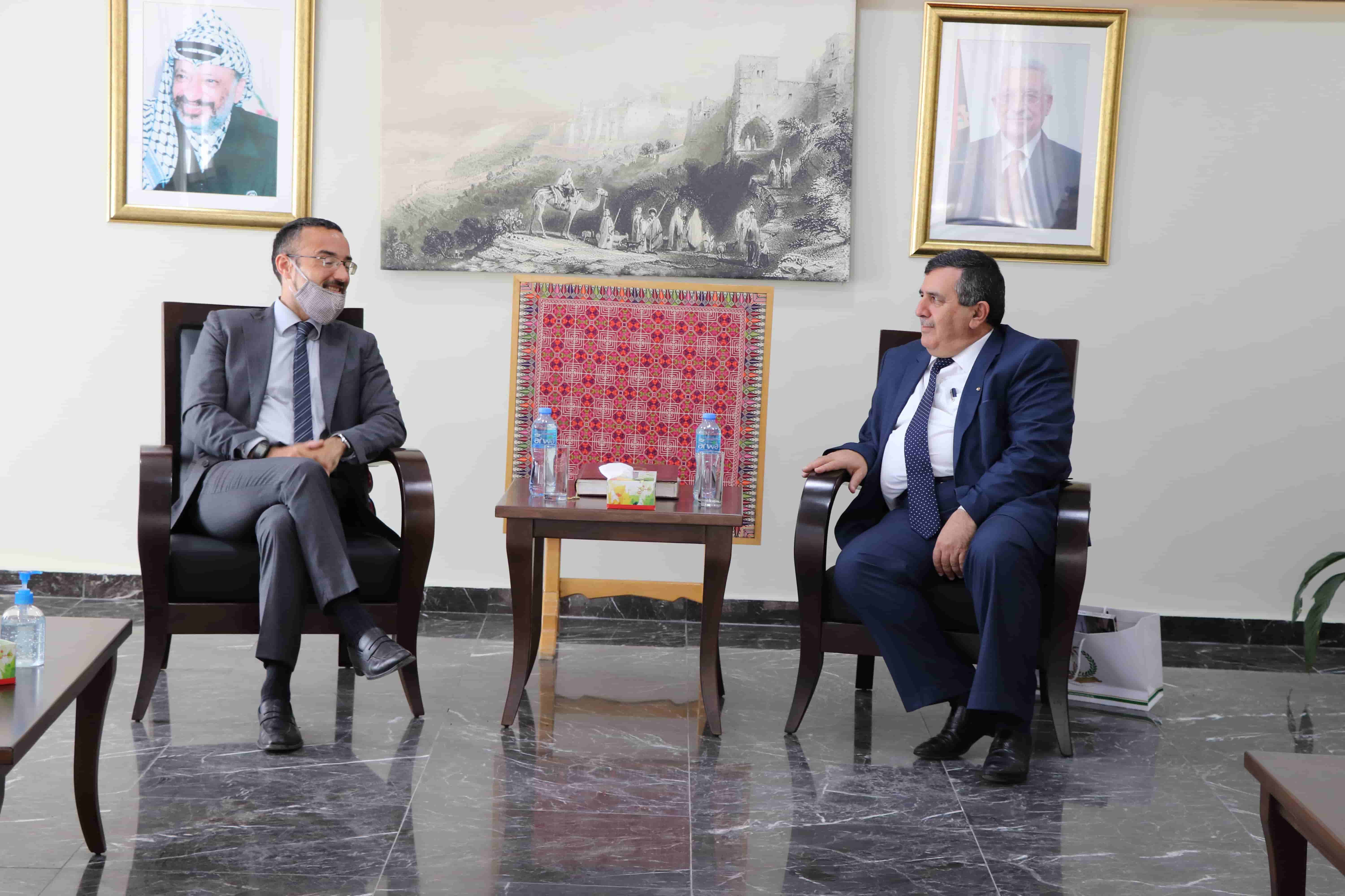 رئيس بلدية بيت لحم يرحب بالقنصل الإيطالي العام الجديد ويؤكد على استعداده للتعاون المشترك