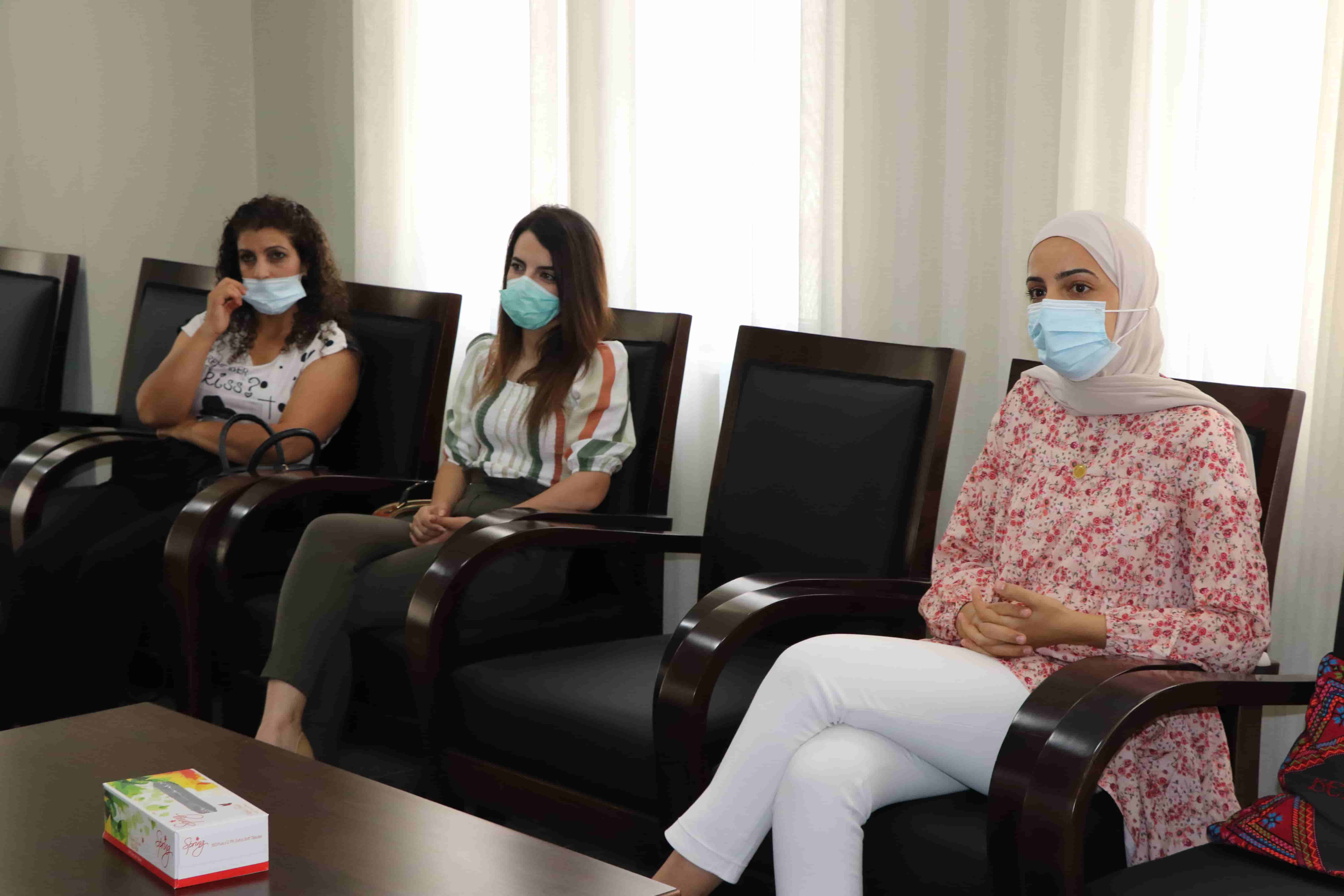 رئيس بلدية بيت لحم يكرم الفائزين في ماراثون الصور المنفذ من خلال مشروع "إعادة إستخدام المساحات العامة"