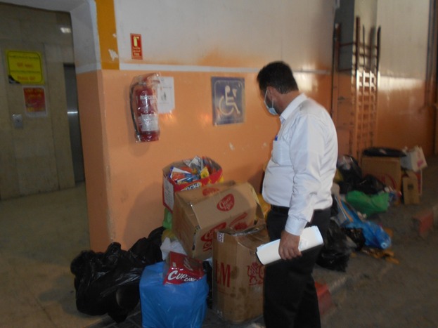 بلدية بيت لحم تتلف (2) طن من المواد الغذائية والإستهلاكية المنتهية الصلاحية والفاسدة من أسواق مدينة بيت لحم 