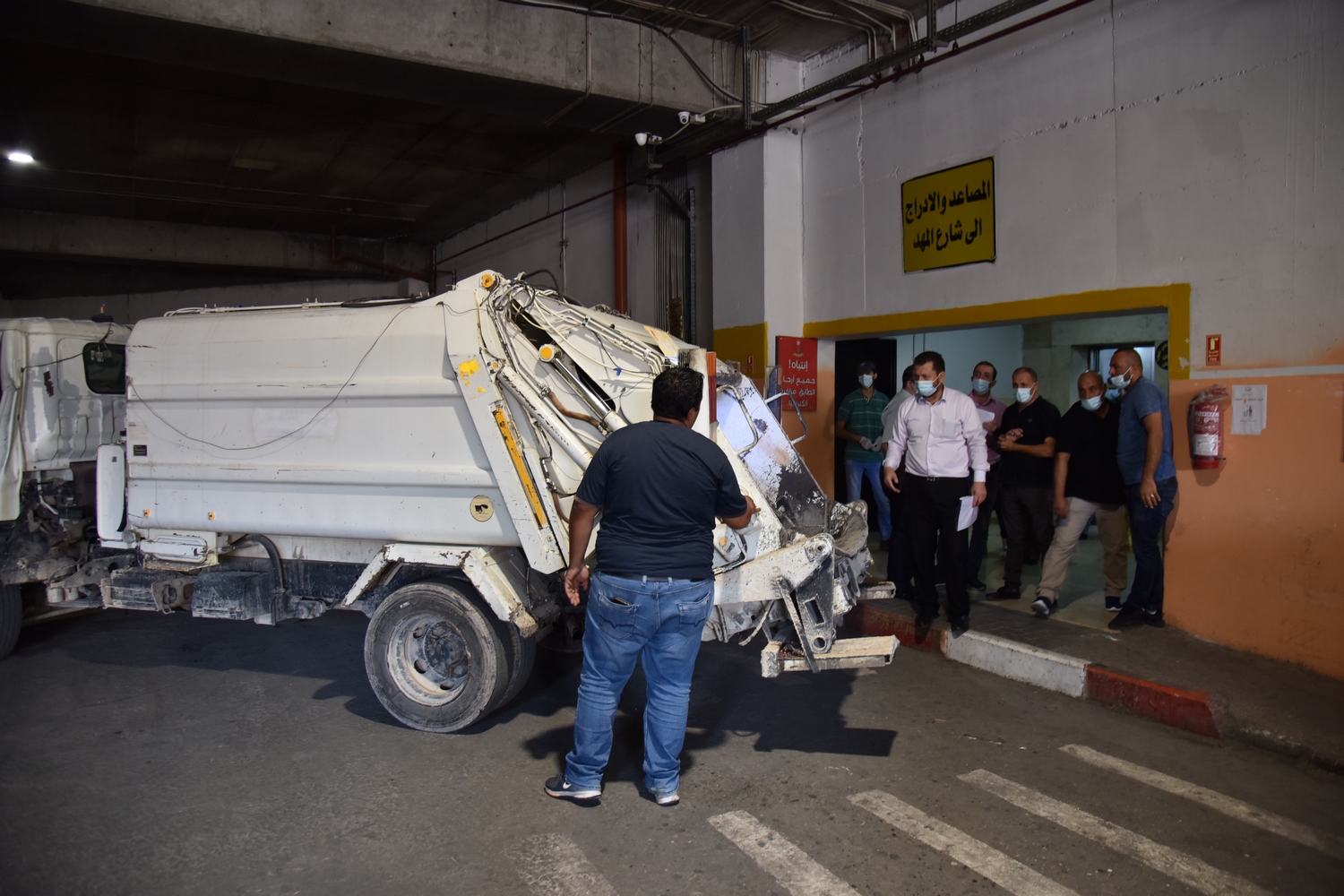 بلدية بيت لحم تستمر في جولاتها الميدانية الرقابية اليومية لمراقبة صلاحية المواد الغذائية