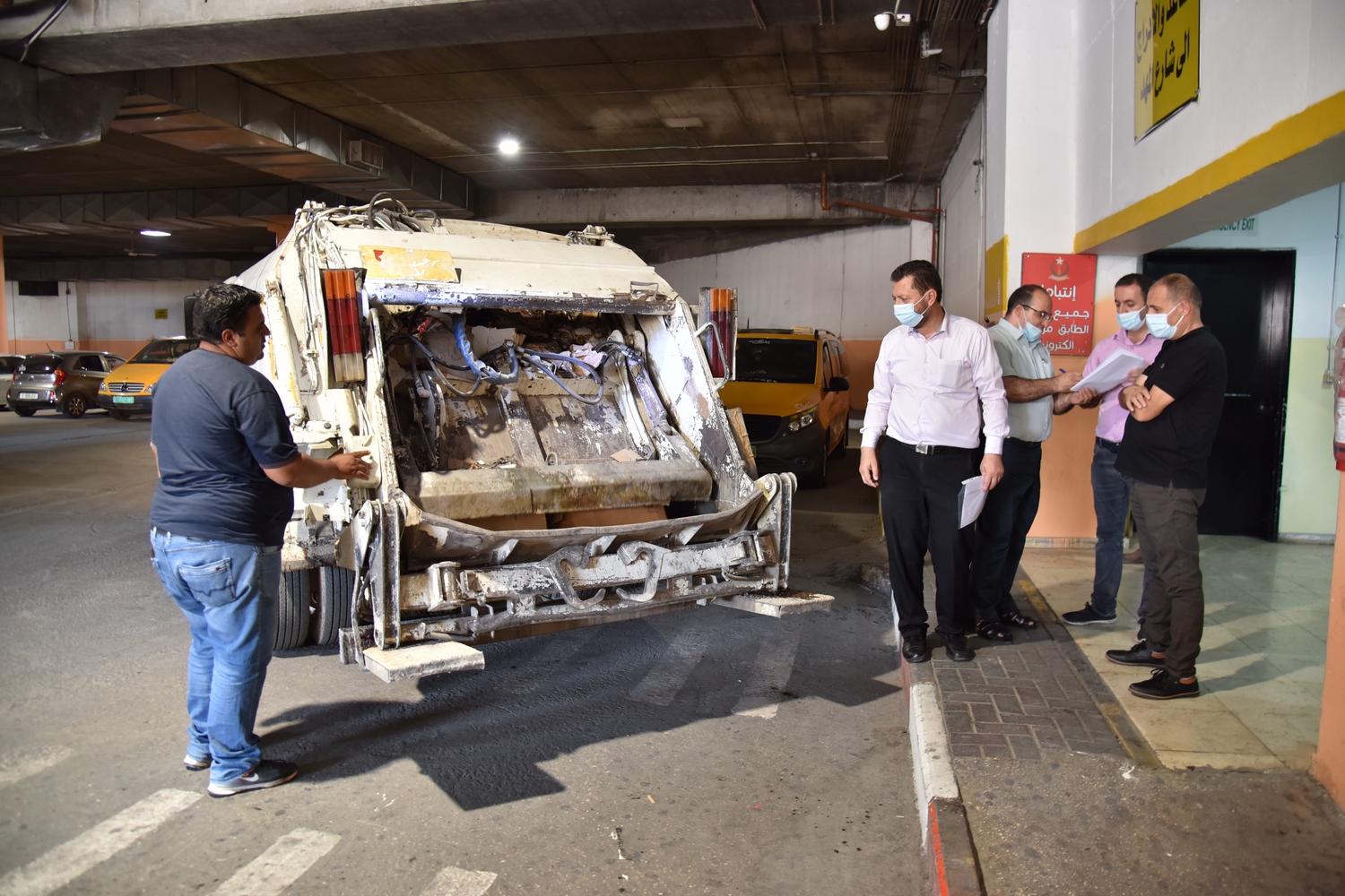 بلدية بيت لحم تستمر في جولاتها الميدانية الرقابية اليومية لمراقبة صلاحية المواد الغذائية