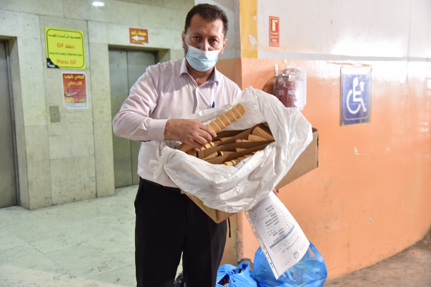 بلدية بيت لحم تستمر في جولاتها الميدانية الرقابية اليومية لمراقبة صلاحية المواد الغذائية