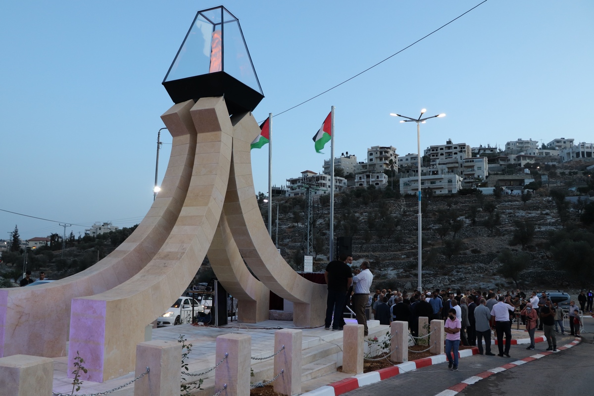 بلدية بيت لحم تدشن "صرح شهداء مدينة بيت لحم" في موقع دُوّار واد شاهين
