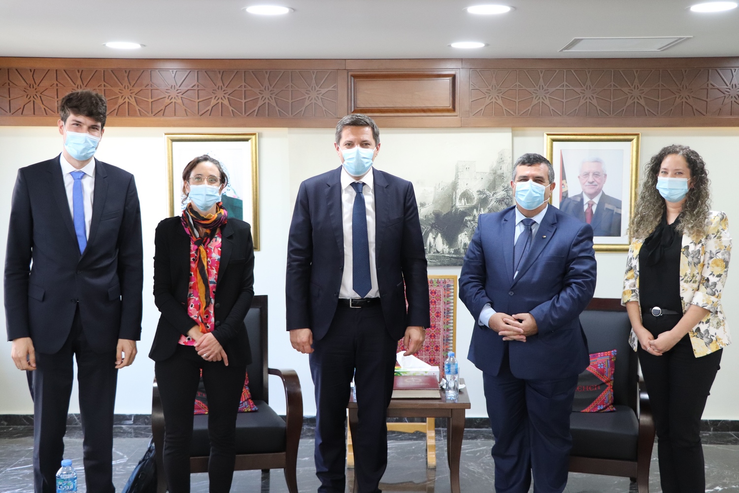 رئيس بلدية بيت لحم يبحث مع ممثل جمهورية سويسرا الجديد في فلسطين سُبل التعاون وتوقيع إتفاقية توأمة مع مدينة إنغلبرج السويسرية