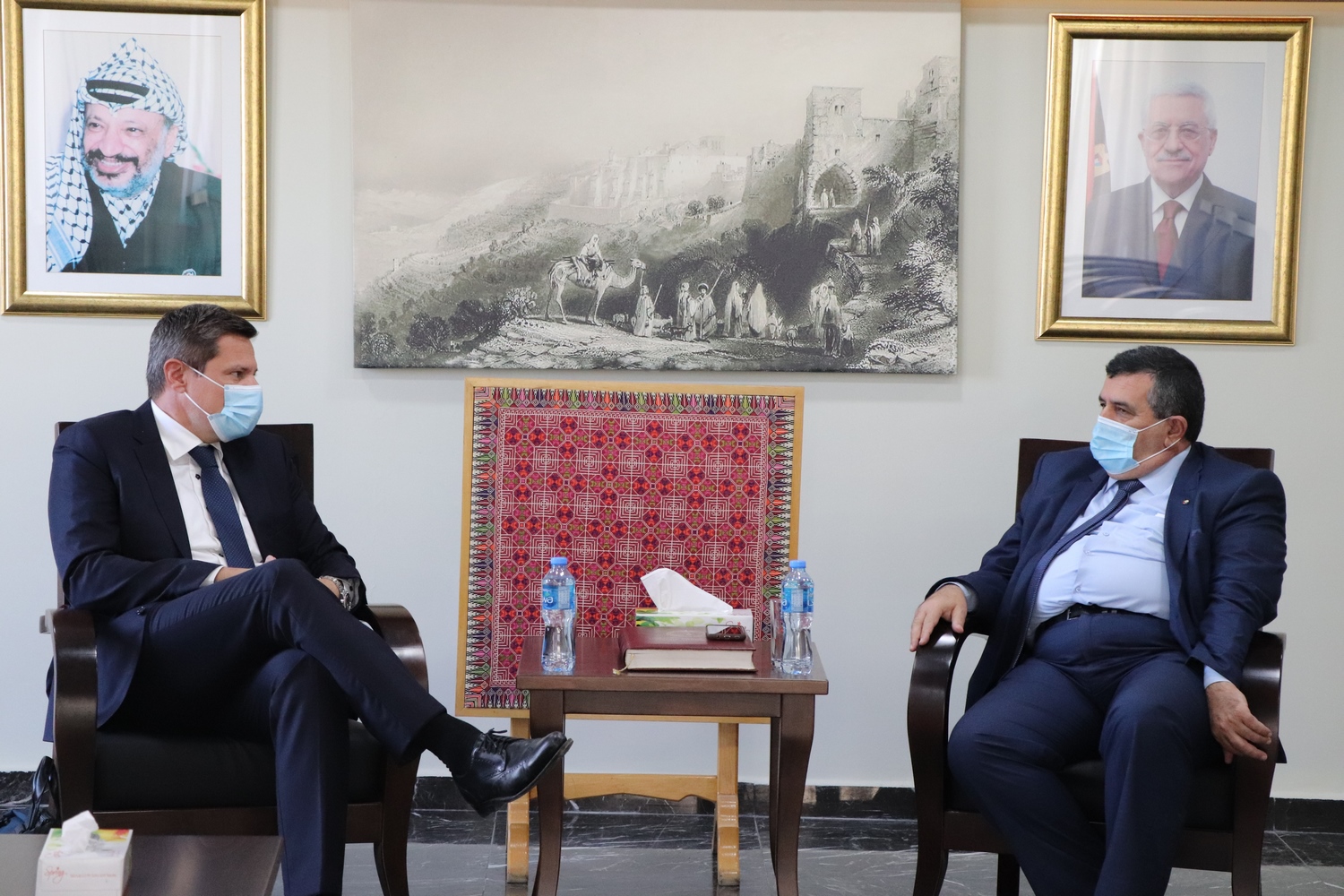 رئيس بلدية بيت لحم يبحث مع ممثل جمهورية سويسرا الجديد في فلسطين سُبل التعاون وتوقيع إتفاقية توأمة مع مدينة إنغلبرج السويسرية