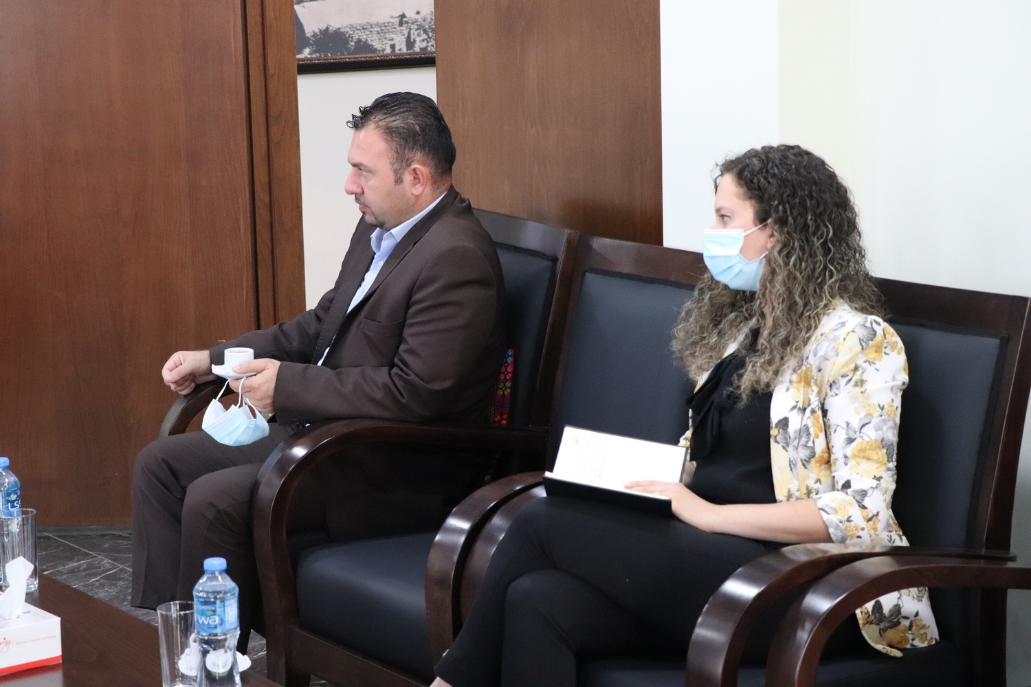 رئيس بلدية بيت لحم يبحث مع ممثل جمهورية سويسرا الجديد في فلسطين سُبل التعاون وتوقيع إتفاقية توأمة مع مدينة إنغلبرج السويسرية