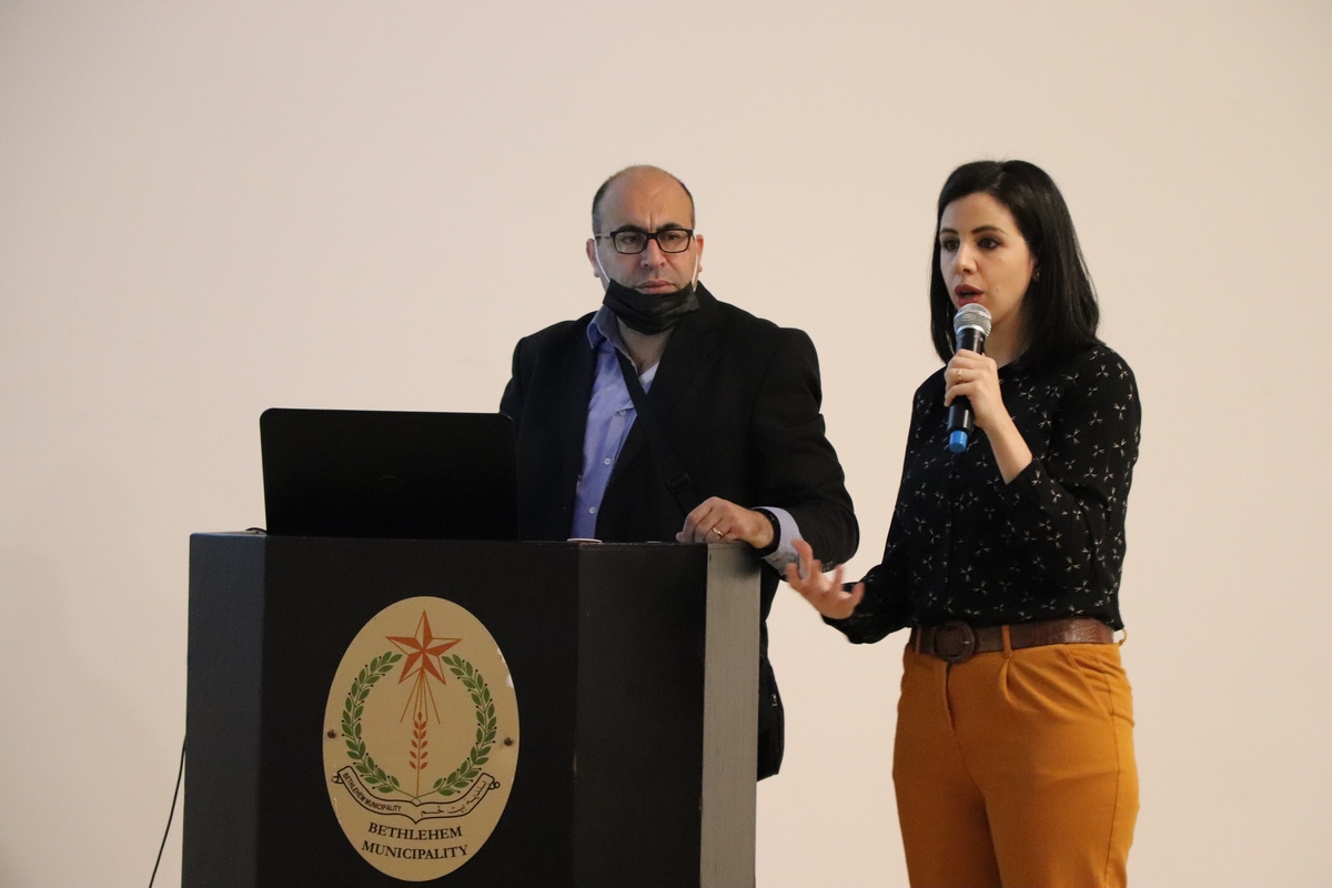 اللقاء المجتمعي التشاوري الاول للبدء بمشروع فرز الكرتون والورق في محافظة بيت لحم