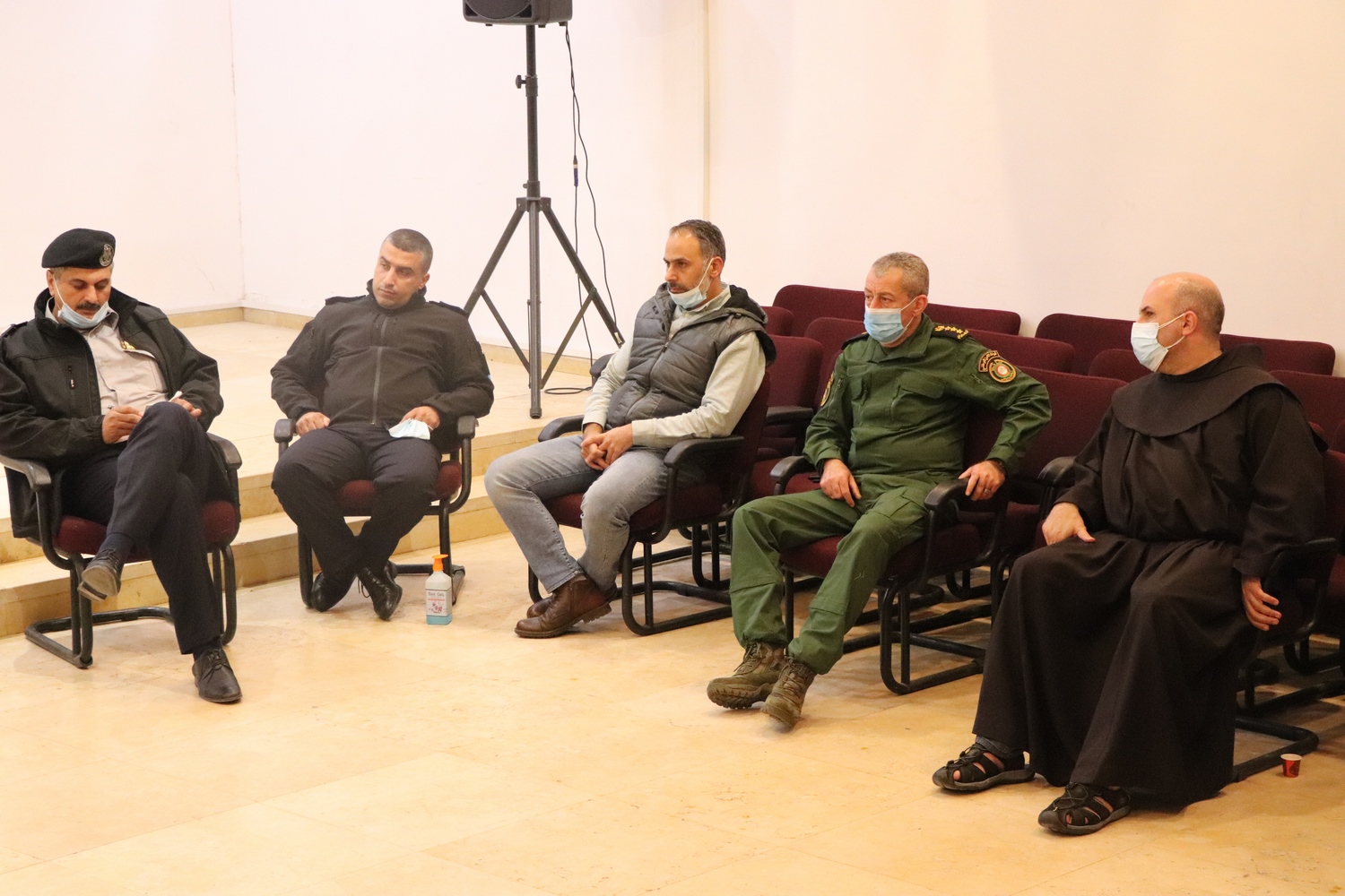 بلدية بيت لحم تعقد لقاءً تشاوريا للخروج برؤية مشتركة في تنظيم الاحتفالات الميلادية المجيدة ضمن إجراءات السلامة والوقاية العامة