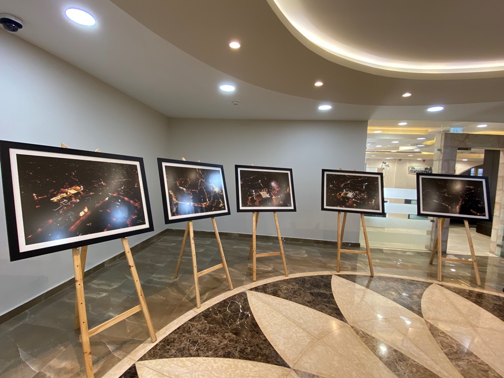 خلال المؤتمر الصحفي السنوي التقليدي:  رئيس بلدية بيت لحم يطلق رسالة الميلاد " الميلاد نور وحياة"