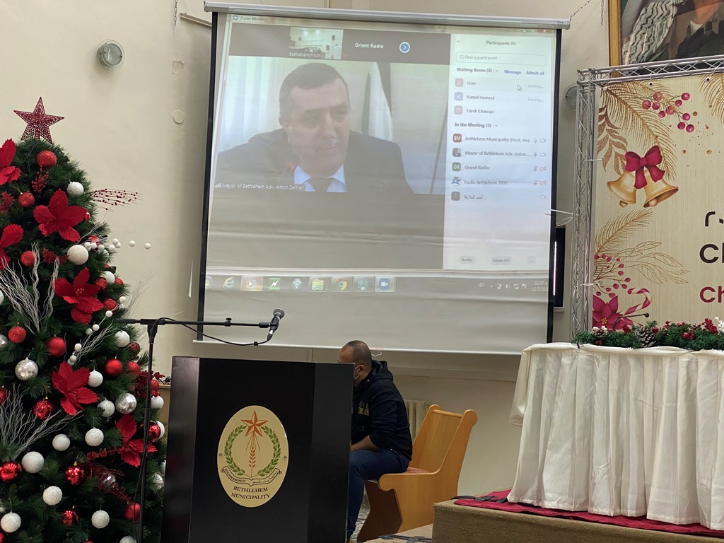 خلال المؤتمر الصحفي السنوي التقليدي:  رئيس بلدية بيت لحم يطلق رسالة الميلاد " الميلاد نور وحياة"