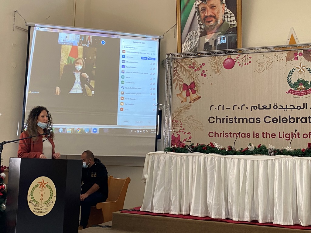 خلال المؤتمر الصحفي السنوي التقليدي:  رئيس بلدية بيت لحم يطلق رسالة الميلاد " الميلاد نور وحياة"