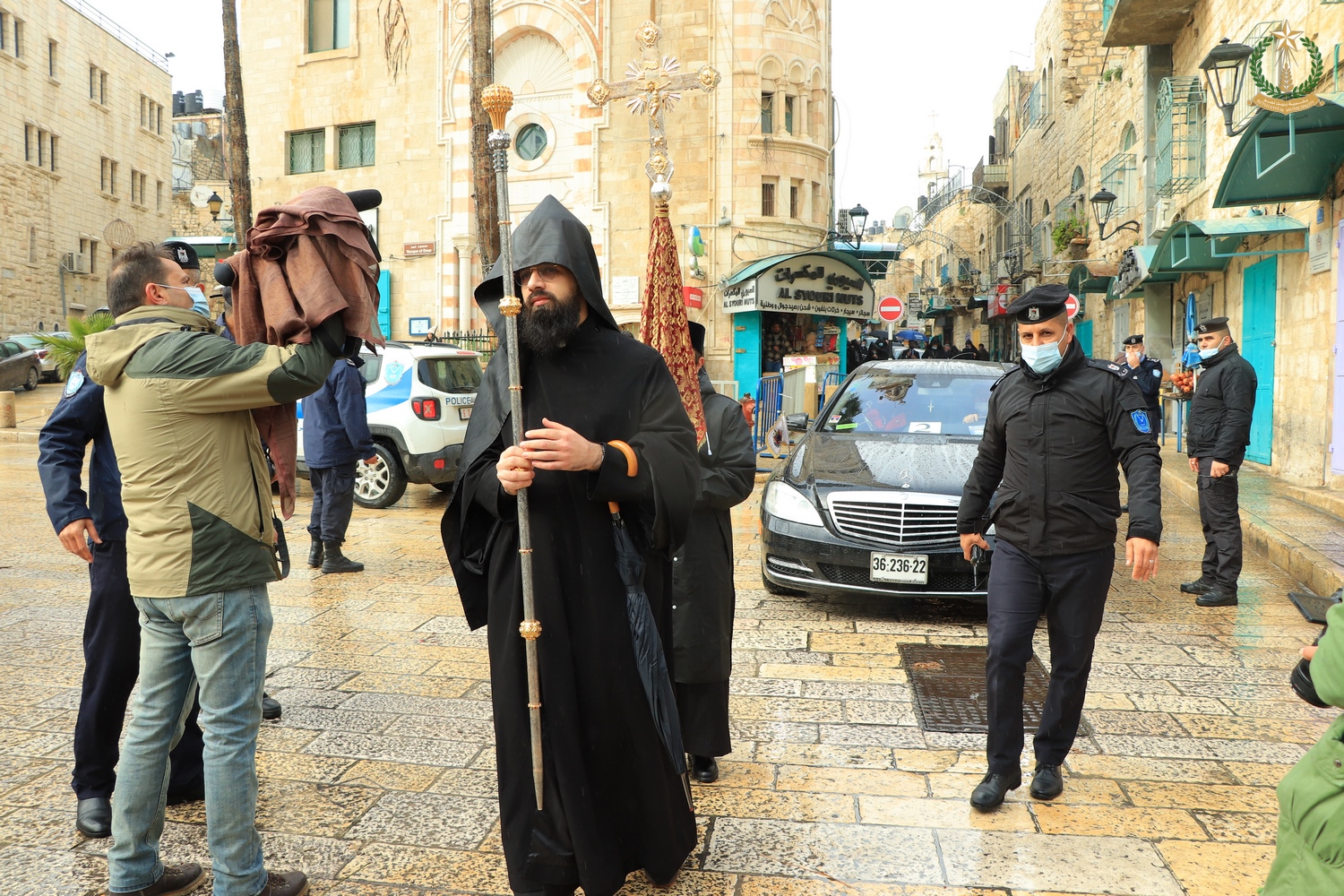 مدينة بيت لحم تحتفل بعيد الميلاد المجيد وفق التقويم الأرمني