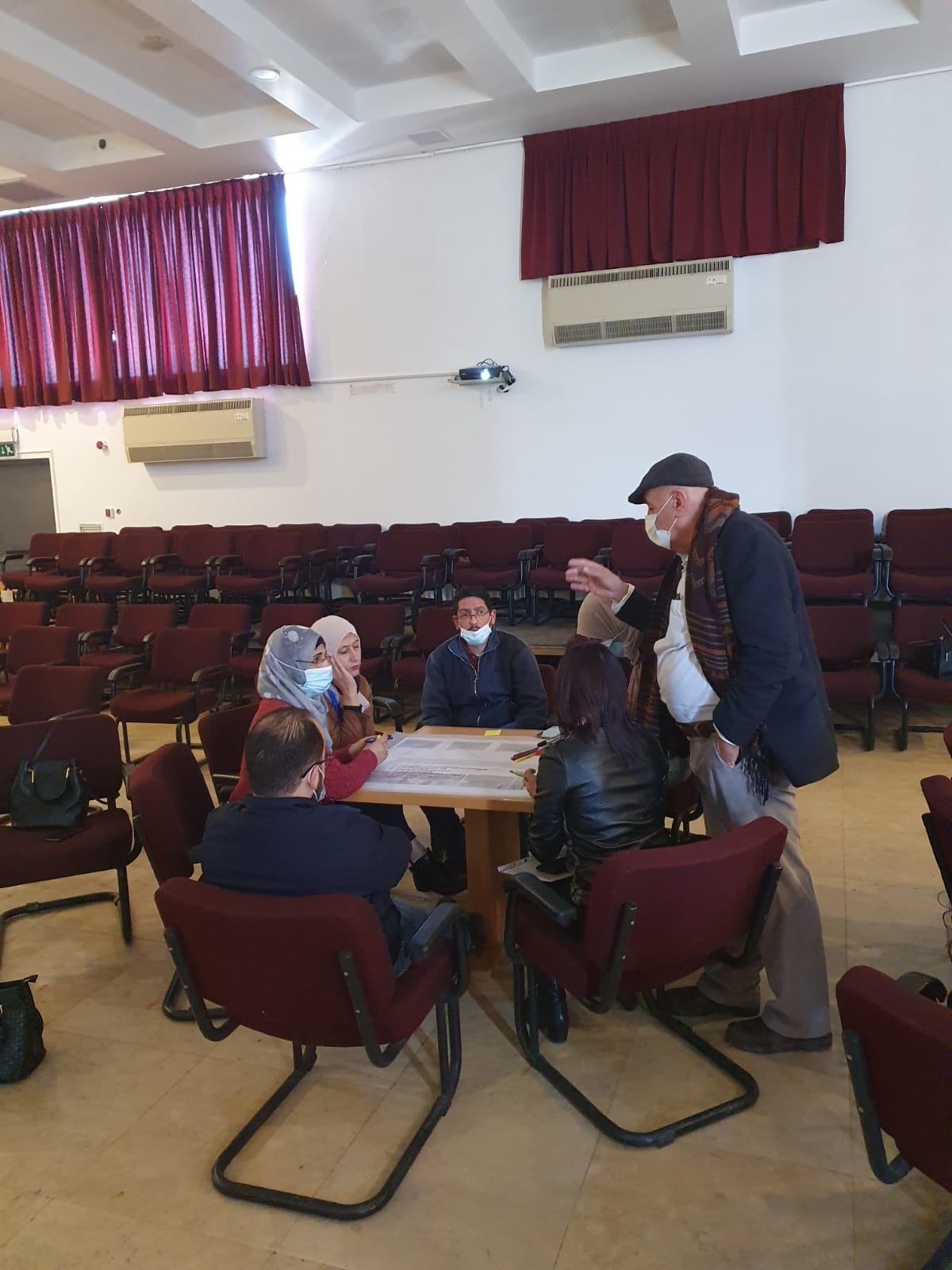  لتطوير أماكن عامة صديقة  للنساء والفتيات الفلسطينيات وذوي الإحتياجات الخاصة: بلدية بيت لحم تنظم اللقاء المجتمعي التشاوري الاول لمشروع إعادة تصميم شارع الرئيس بوتين 