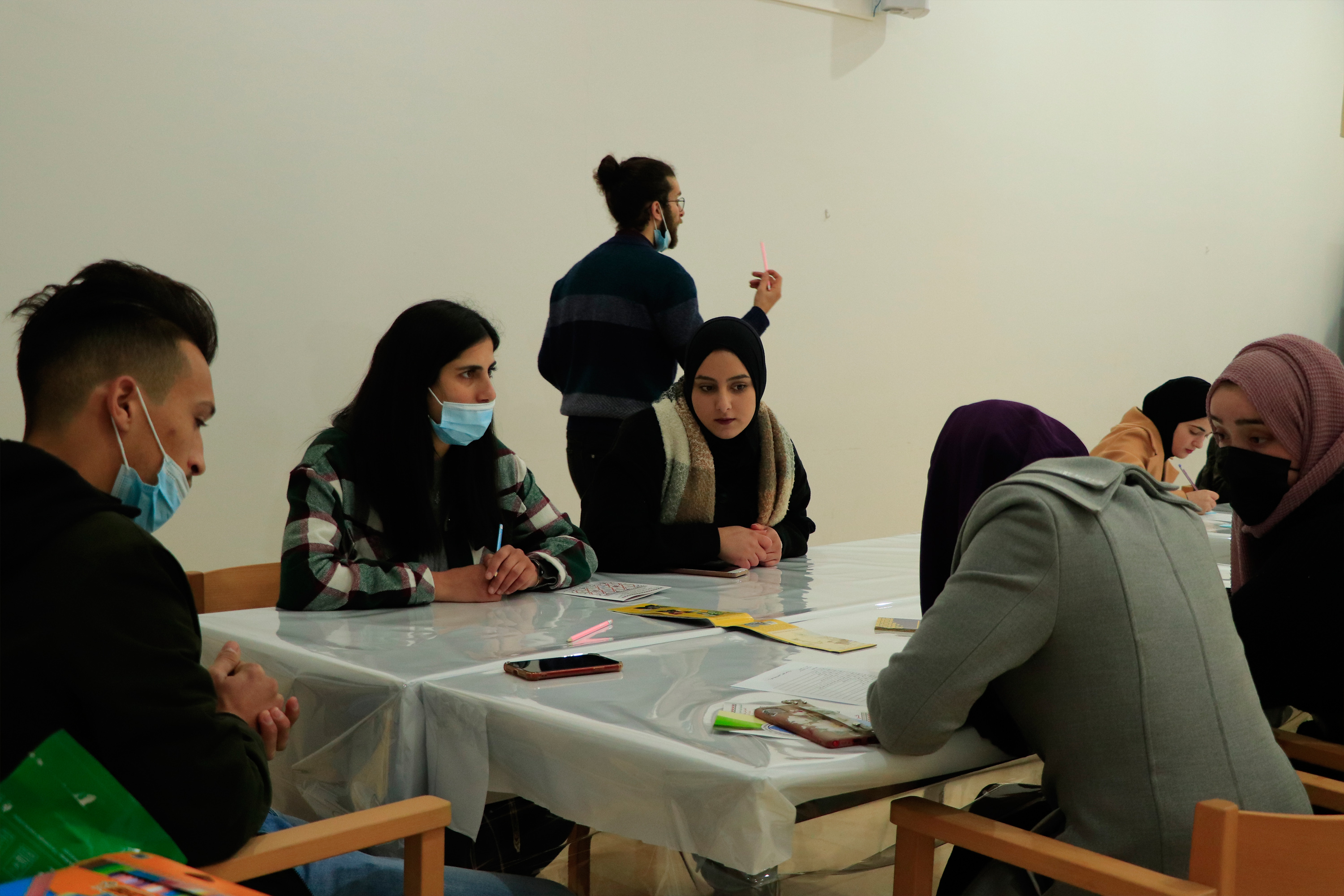 عقد اول ورشة عمل بعنوان "التصميم بوجهة مغايرة" والتي تستمر لمدة شهر