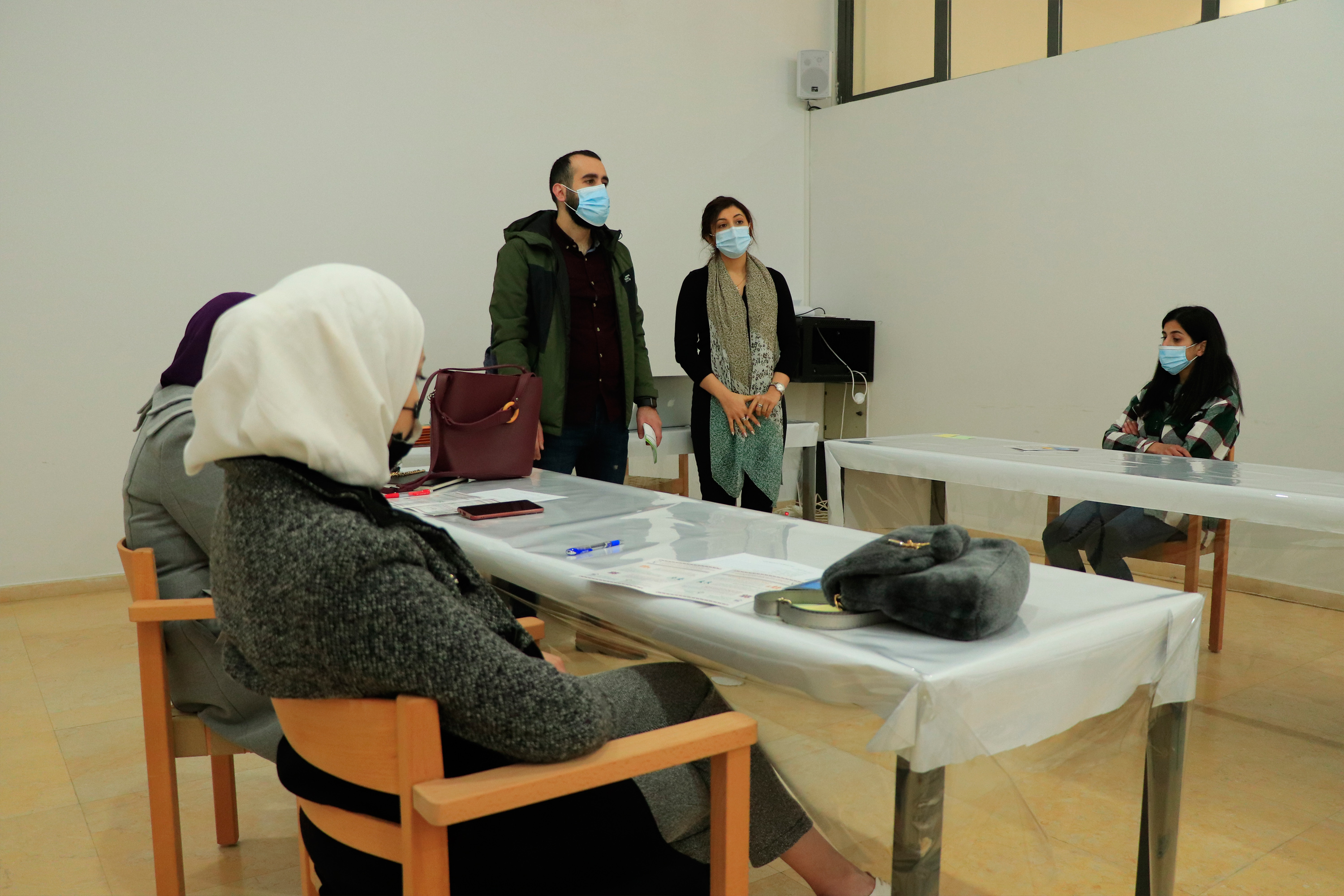 عقد اول ورشة عمل بعنوان "التصميم بوجهة مغايرة" والتي تستمر لمدة شهر