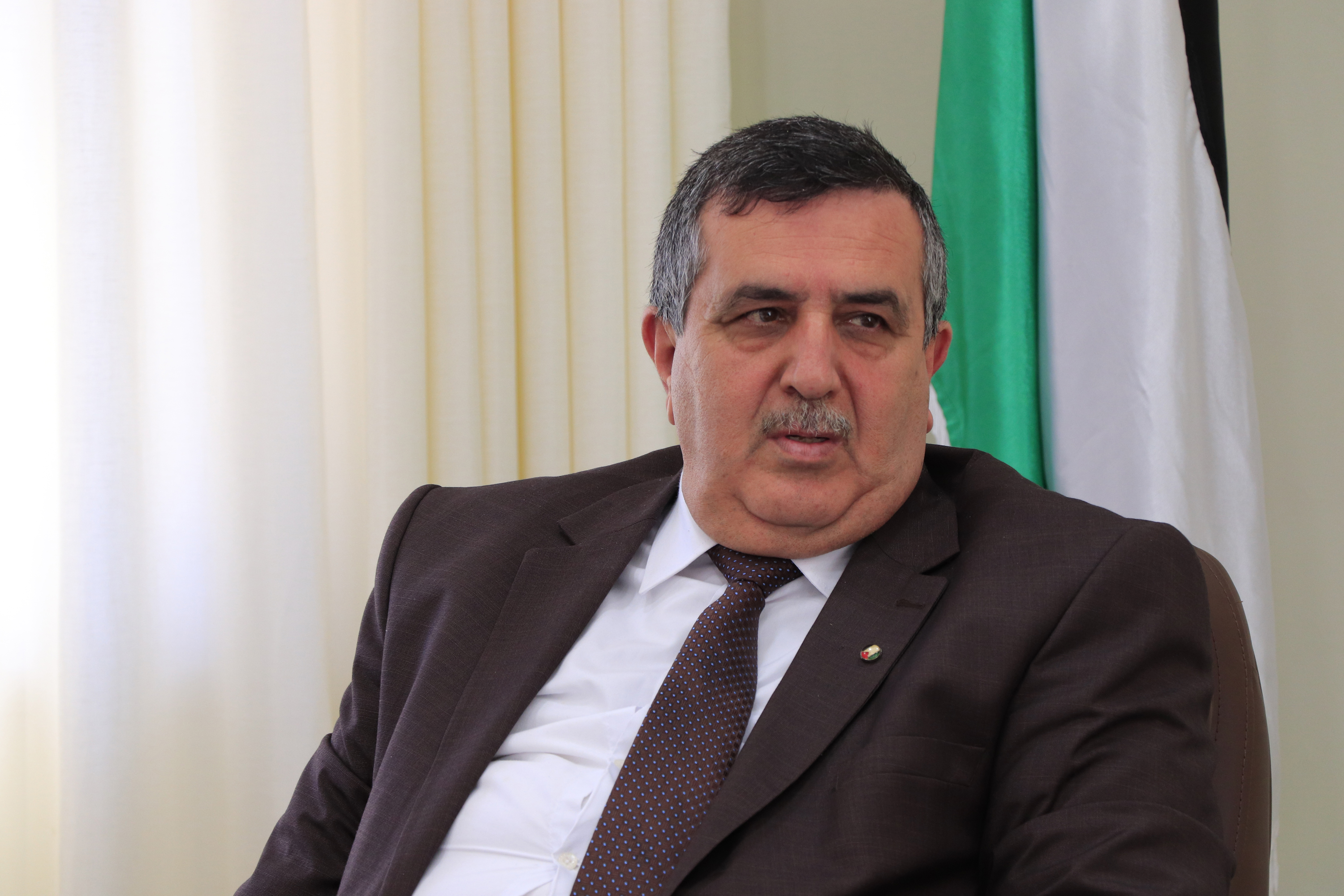 سلمان يبحث سُبل التعاون المُشترك مع مجموعة كبار الخبراء الهولنيين (PUM) في فلسطين