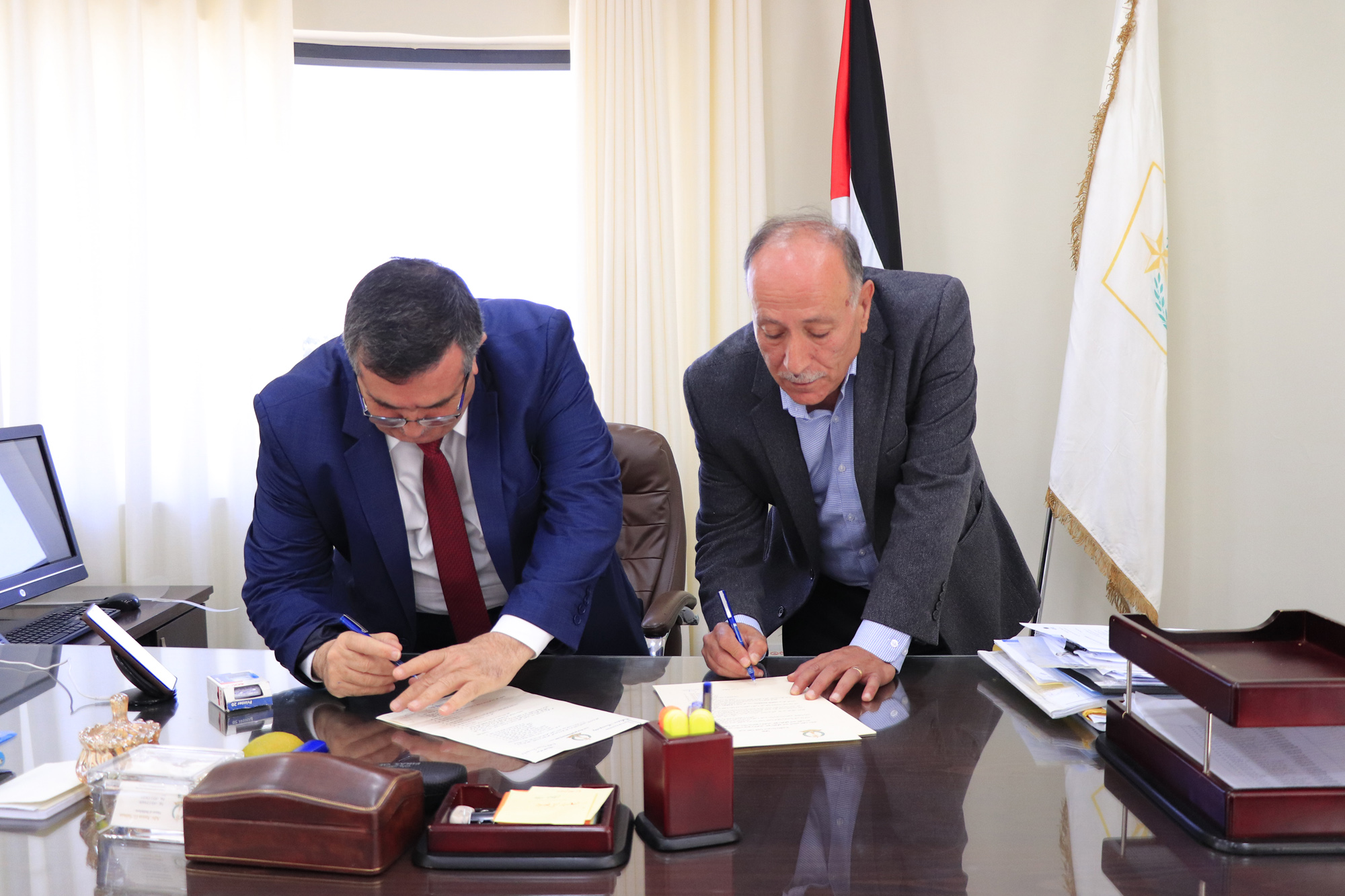 سعيا من بلدية بيت لحم لتحسين خدماتها: بلدية بيت لحم وشركة أنظمة الغسان توقعان اتفاقية تطوير وتوريد أنظمة محوسبة خاصة بالبلدية