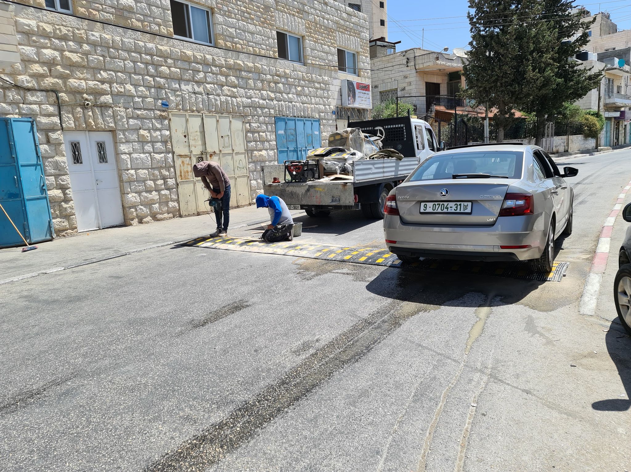 قسم الأشغال في بلدية بيت لحم يتابع بعض الأعمال في المدينة