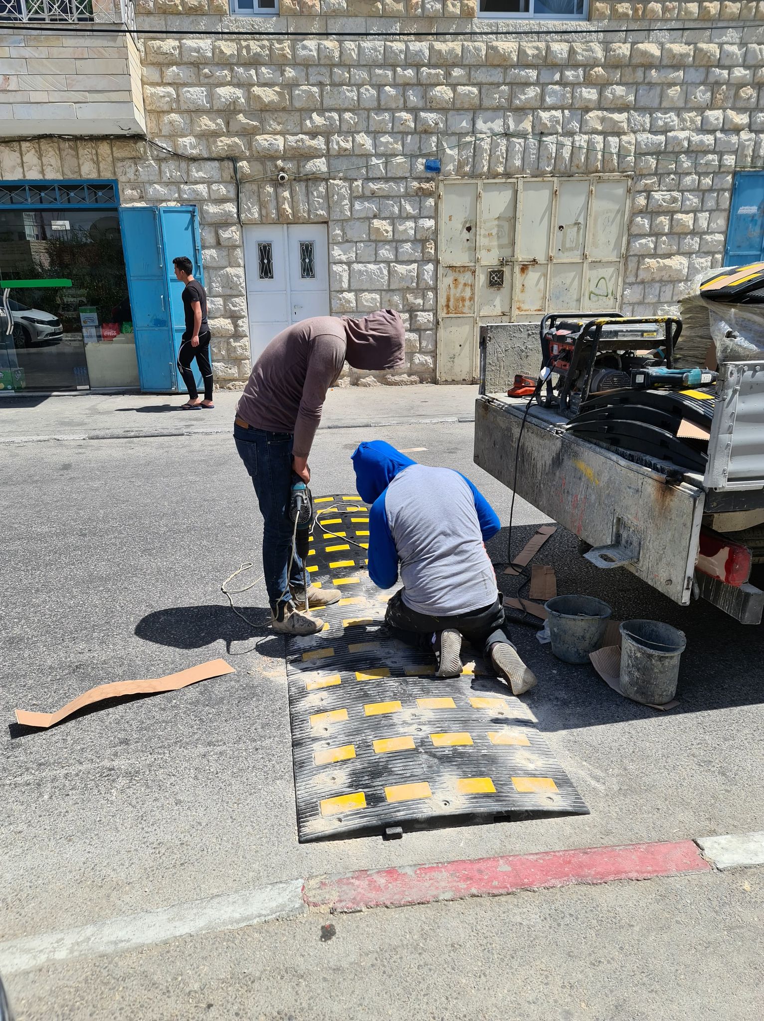 قسم الأشغال في بلدية بيت لحم يتابع بعض الأعمال في المدينة