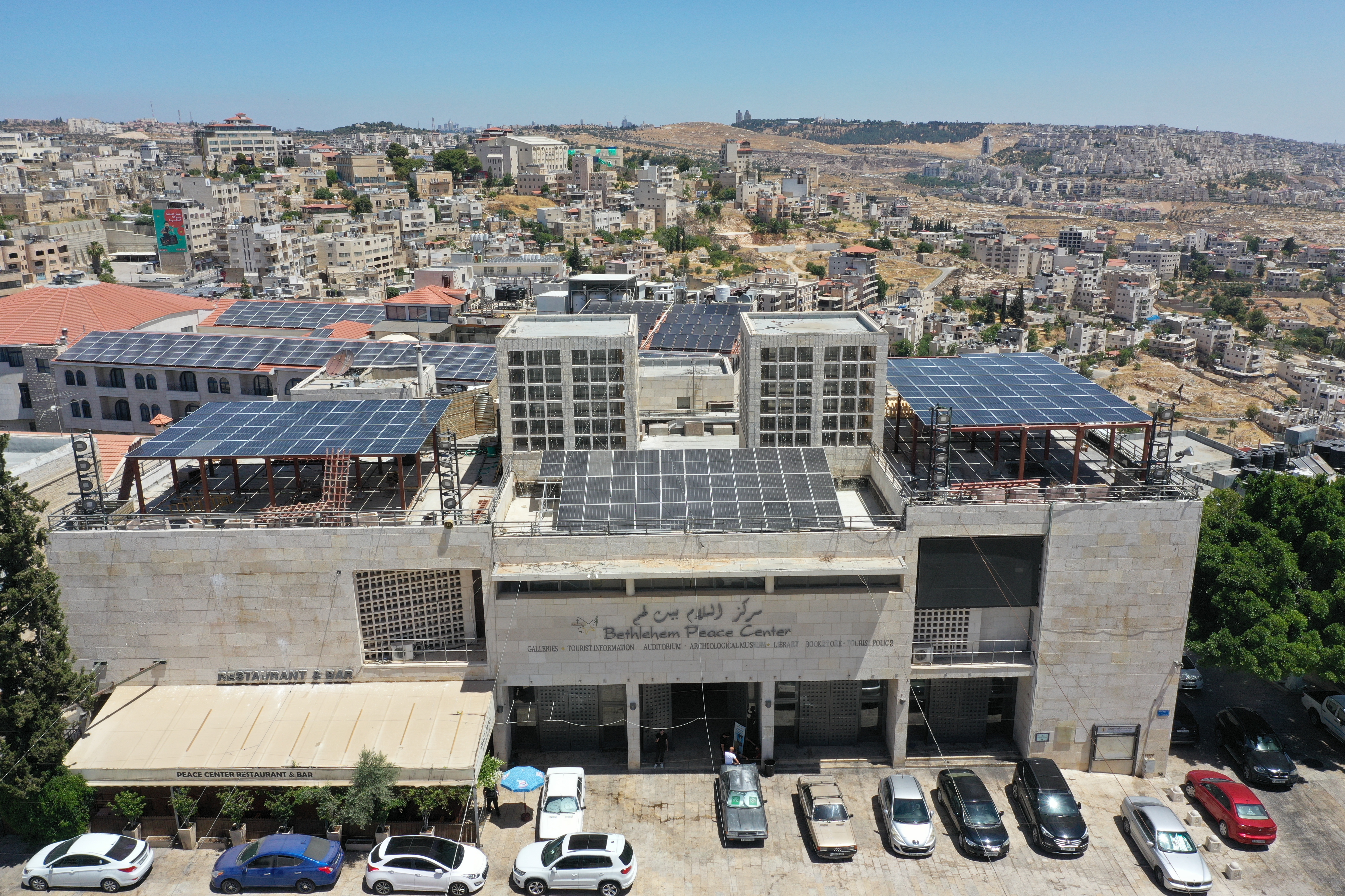 بلديتي بيت لحم وتورين تتحضران لإفتتاح المؤتمر الدولي تحت عنوان "انتقال الطاقة والسياسات المحلية"