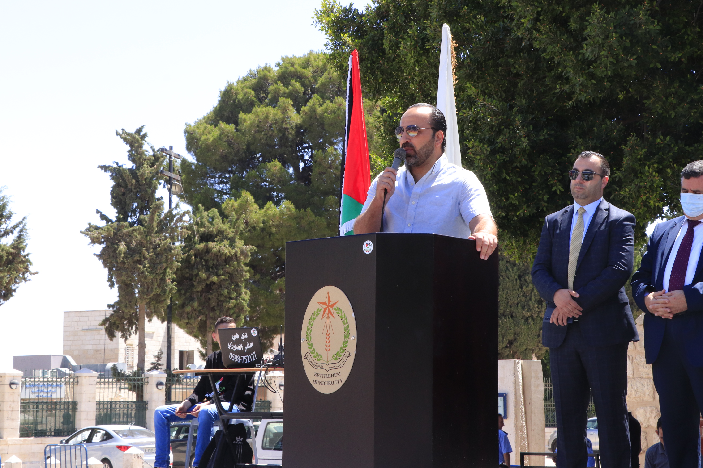 افتتاح سوق المزارعين الوطني في ساحة المهد لتعزيز صمود المزارع الفلسطيني ضمن فعاليات بيت لحم عاصمة الثقافة العربية وأسبوع الإقتصاد الوطني