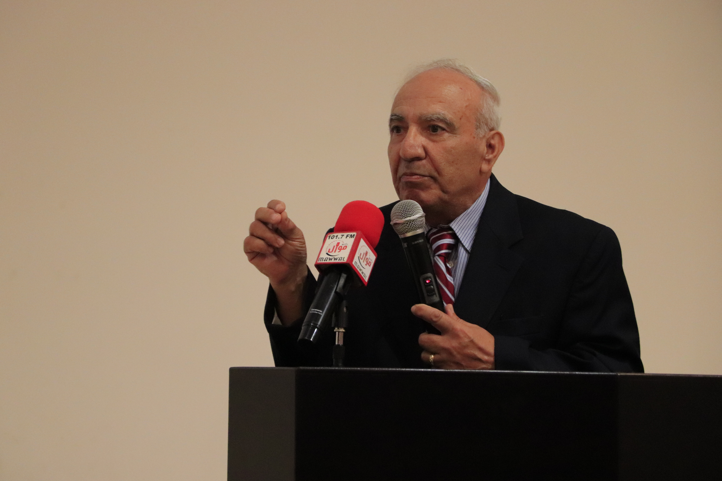 إشهار كتاب "بيت لحم مدينة الفرح العظيم وعاصمة الثقافة العربية" ضمن أول فعاليات بيت لحم عاصمة الثقافة العربية