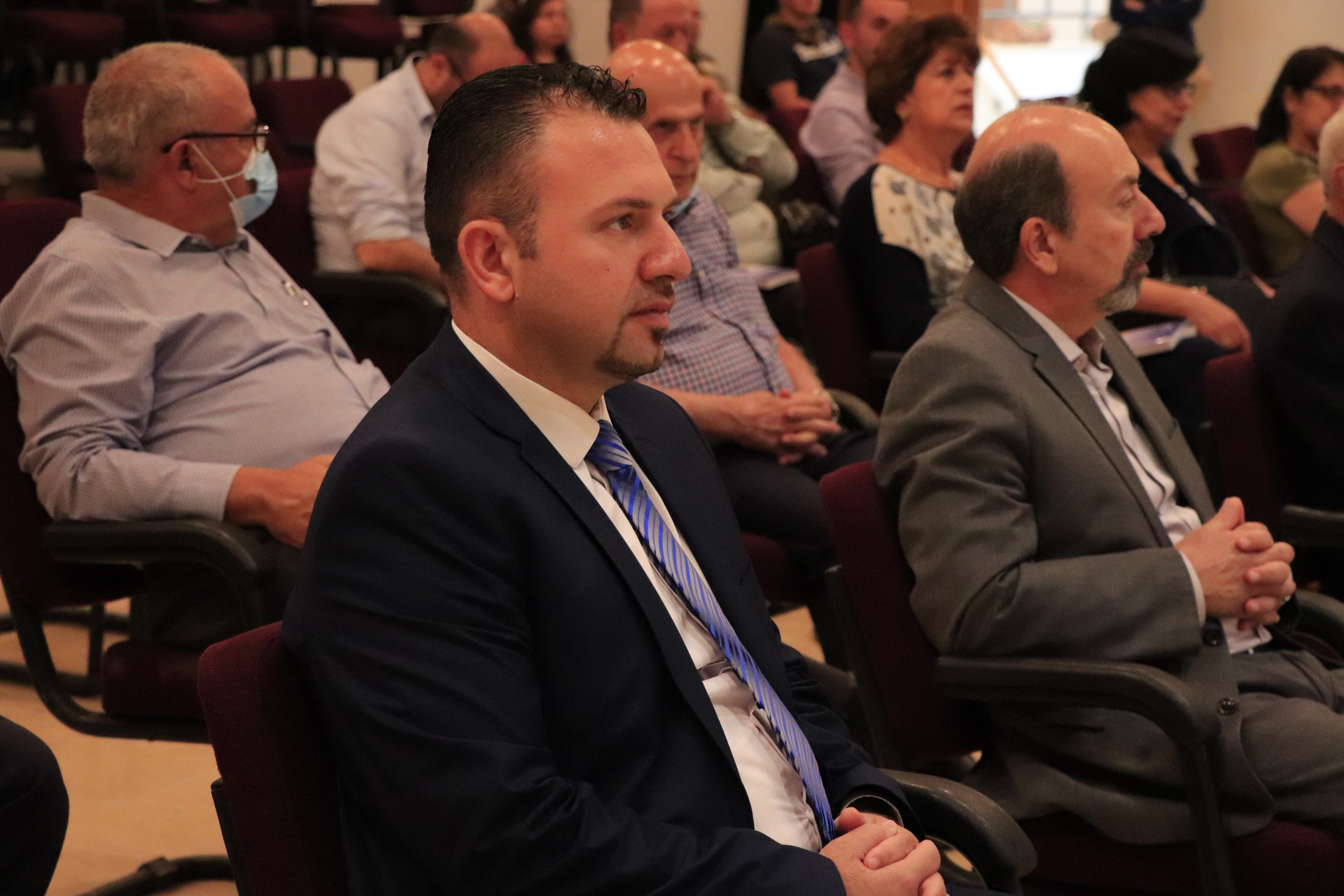 إشهار كتاب "بيت لحم مدينة الفرح العظيم وعاصمة الثقافة العربية" ضمن أول فعاليات بيت لحم عاصمة الثقافة العربية