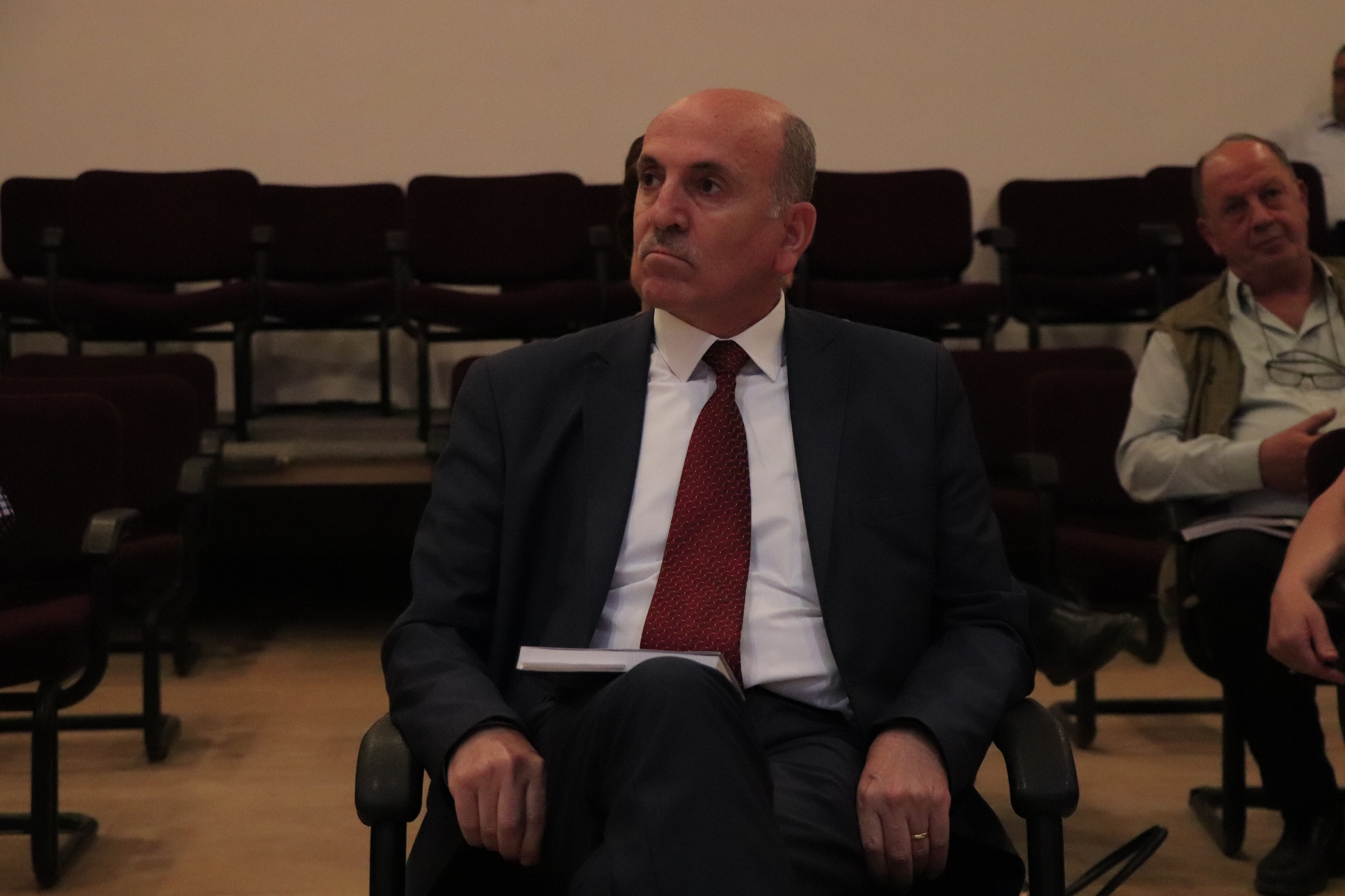 إشهار كتاب "بيت لحم مدينة الفرح العظيم وعاصمة الثقافة العربية" ضمن أول فعاليات بيت لحم عاصمة الثقافة العربية