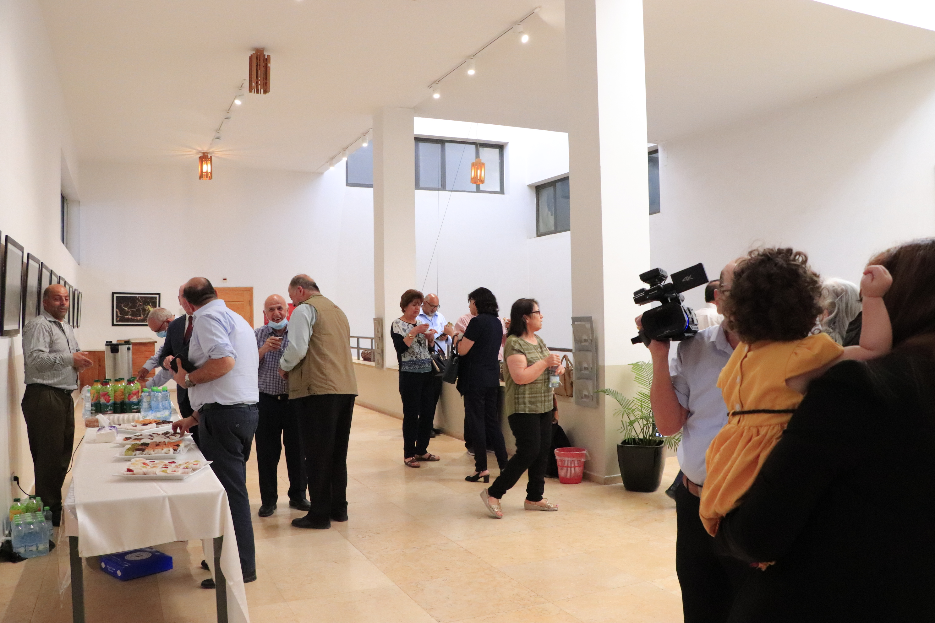 إشهار كتاب "بيت لحم مدينة الفرح العظيم وعاصمة الثقافة العربية" ضمن أول فعاليات بيت لحم عاصمة الثقافة العربية