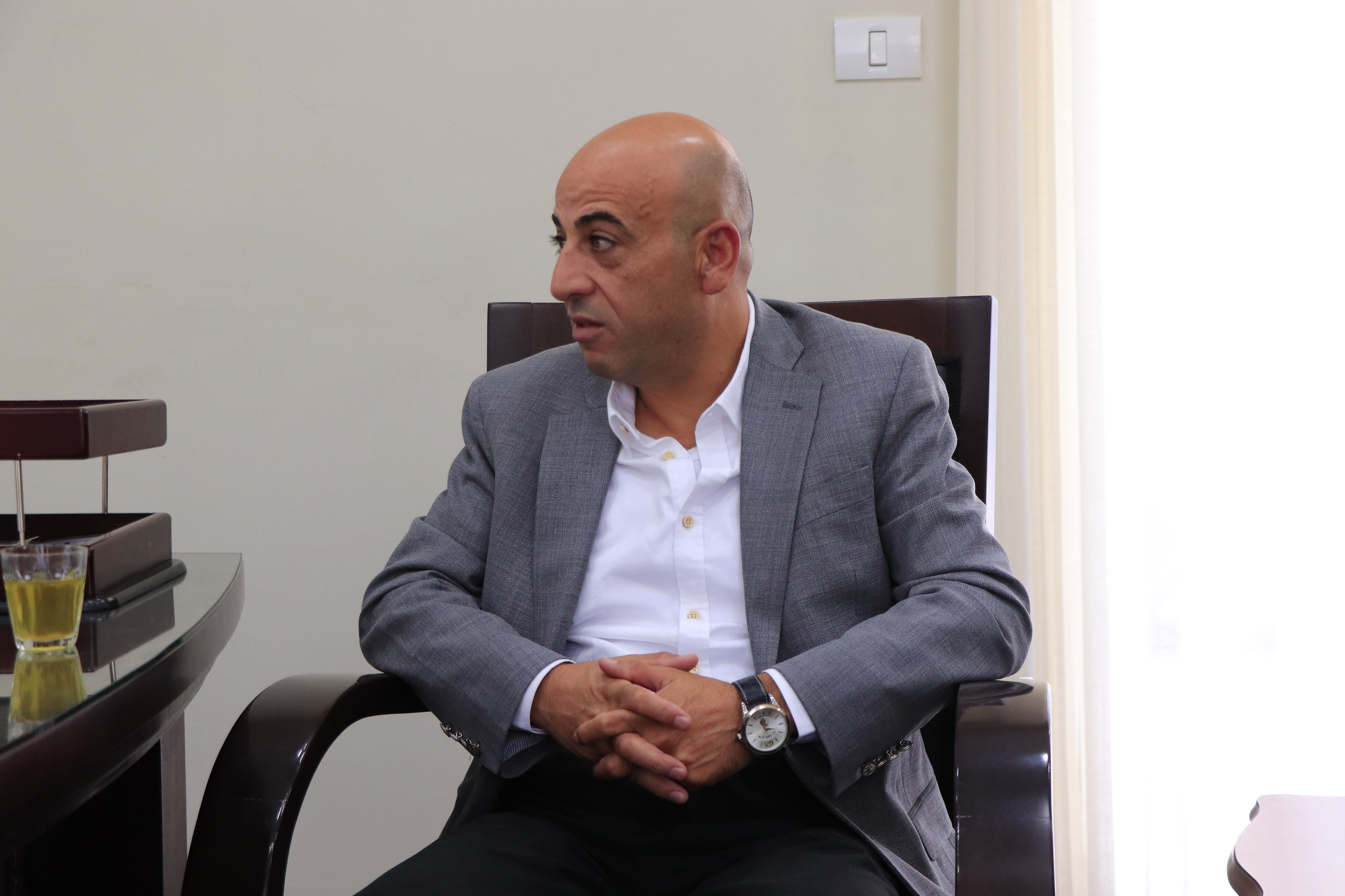 سلمان يبحث سبل التعاون المشترك بين بلدية بيت لحم والمعهد الوطني الديمقراطي