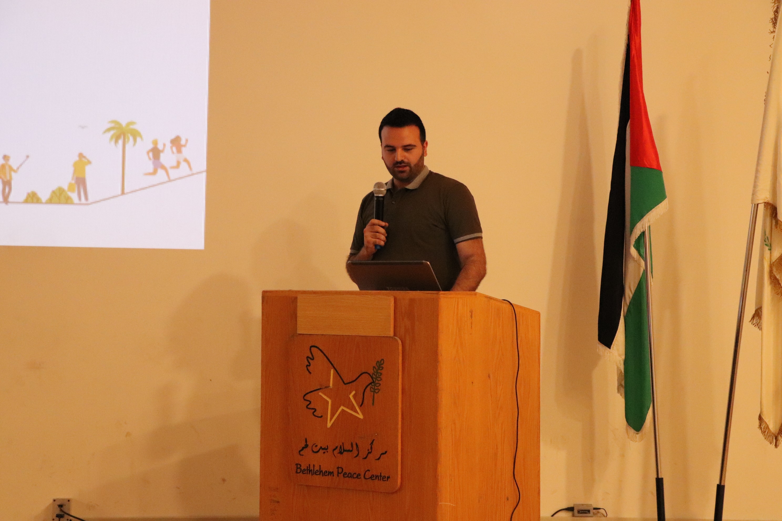 بلدية بيت لحم تعقد اجتماع اللجنة التوجيهية الرابع لعرض أعمال مشروع "إعادة تصميم واستخدام المساحات العامة في مدينة بيت لحم"