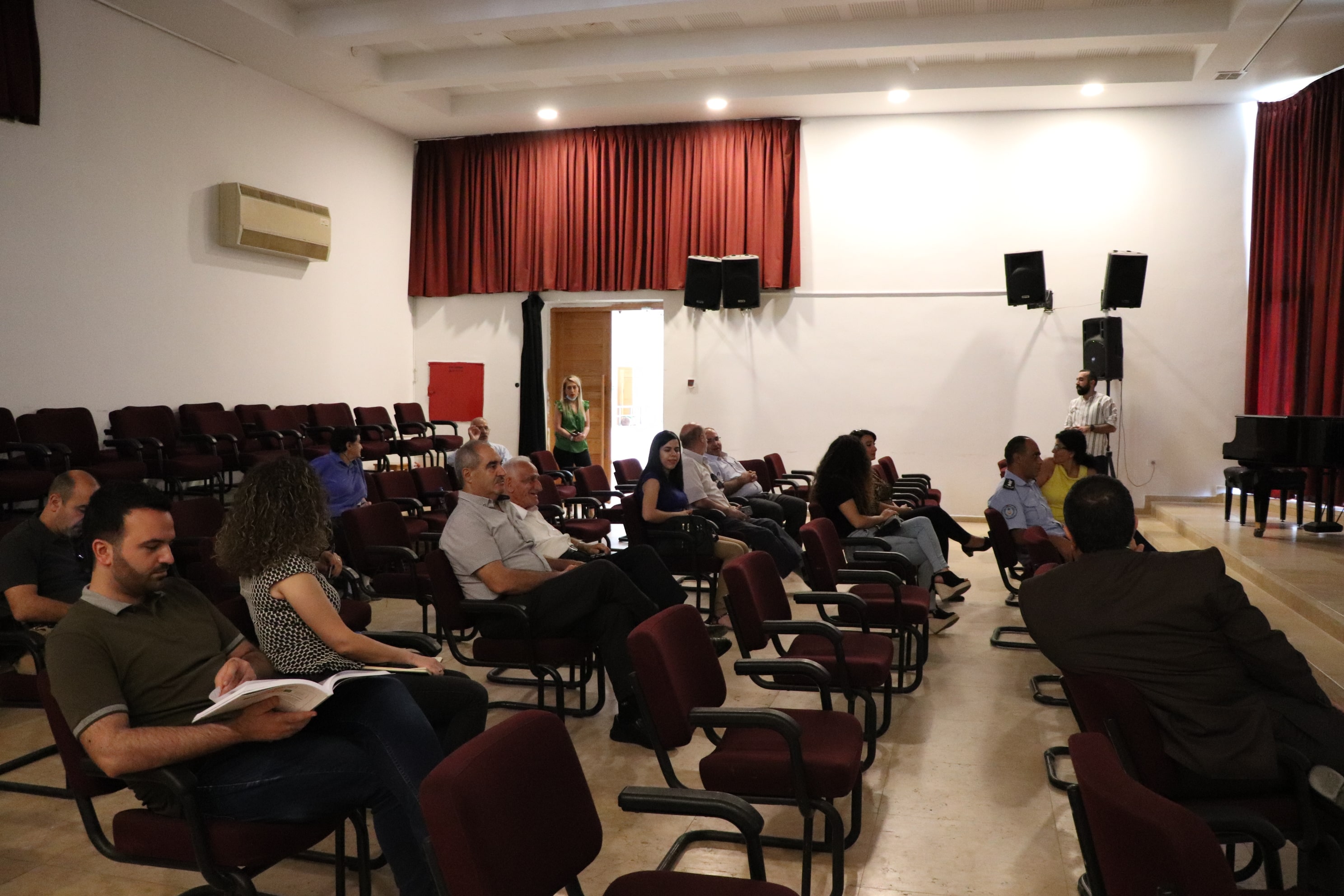 بلدية بيت لحم تعقد اجتماع اللجنة التوجيهية الرابع لعرض أعمال مشروع "إعادة تصميم واستخدام المساحات العامة في مدينة بيت لحم"