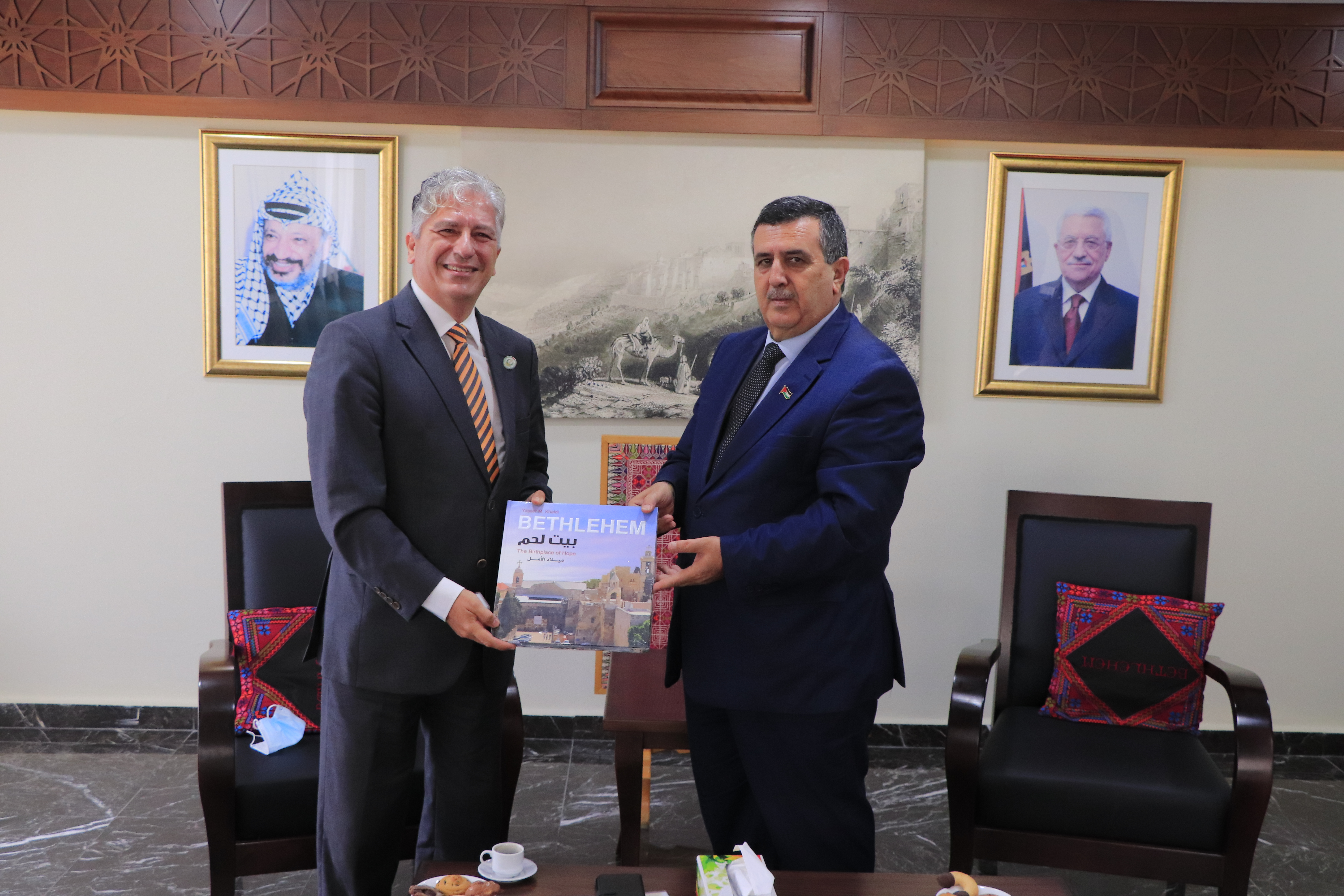 سلمان يستقبل سفير المكتب التمثيلي للبرازيل لدى دولة فلسطين