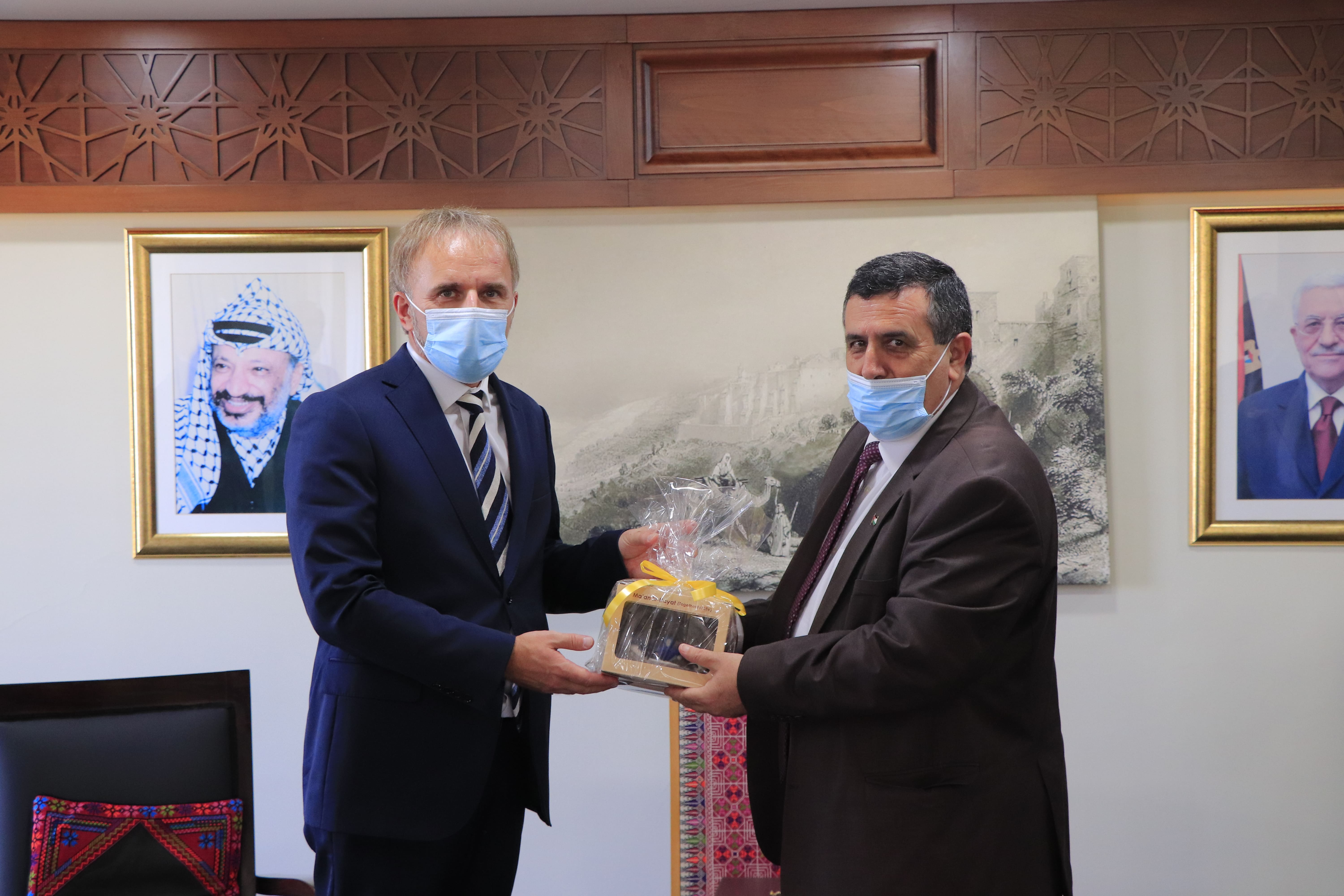 خلال استقباله للأمين العام لوزارة الخارجية البوسنية:  سلمان يُرحّب بإنشاء علاقة توأمة بين مدينتي بيت لحم وموستا في البوسنة والهرسك