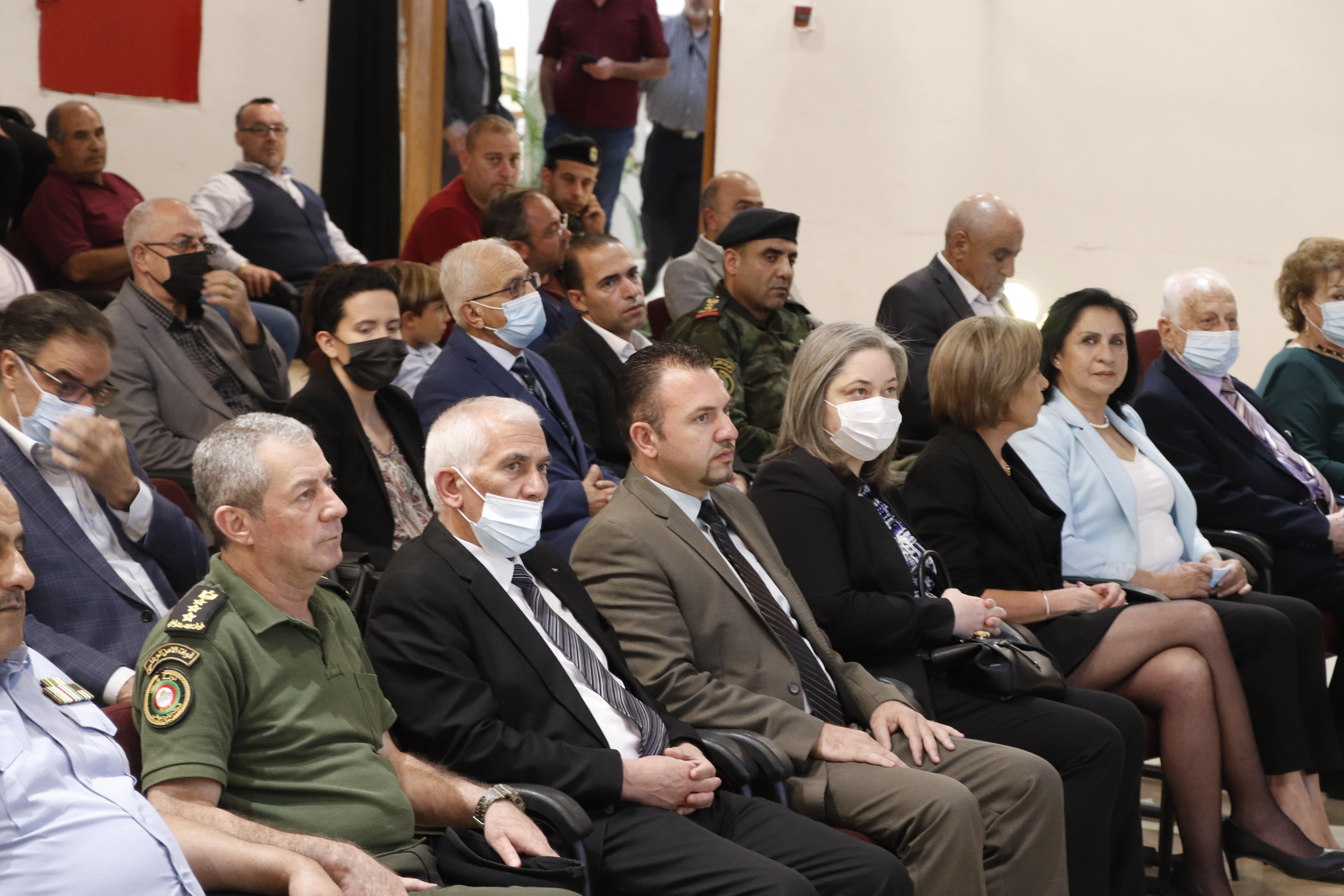 تقديراً لجهوده في تعزيز العلاقات الفلسطينية الإيطالية:  رئيس الجمهورية الإيطالية يمنح رئيس بلدية بيت لحم وسام نجمة إيطاليا