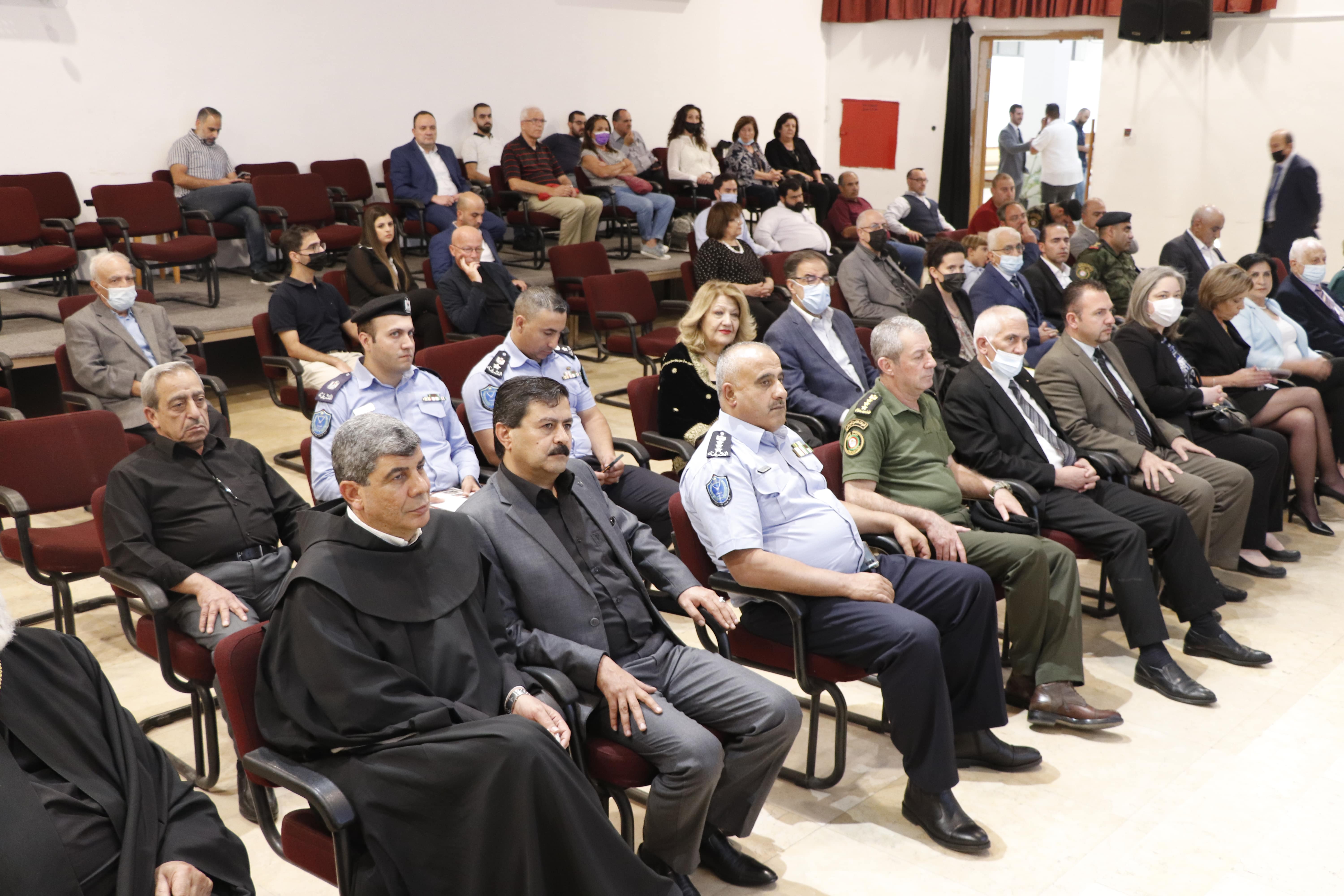 تقديراً لجهوده في تعزيز العلاقات الفلسطينية الإيطالية:  رئيس الجمهورية الإيطالية يمنح رئيس بلدية بيت لحم وسام نجمة إيطاليا