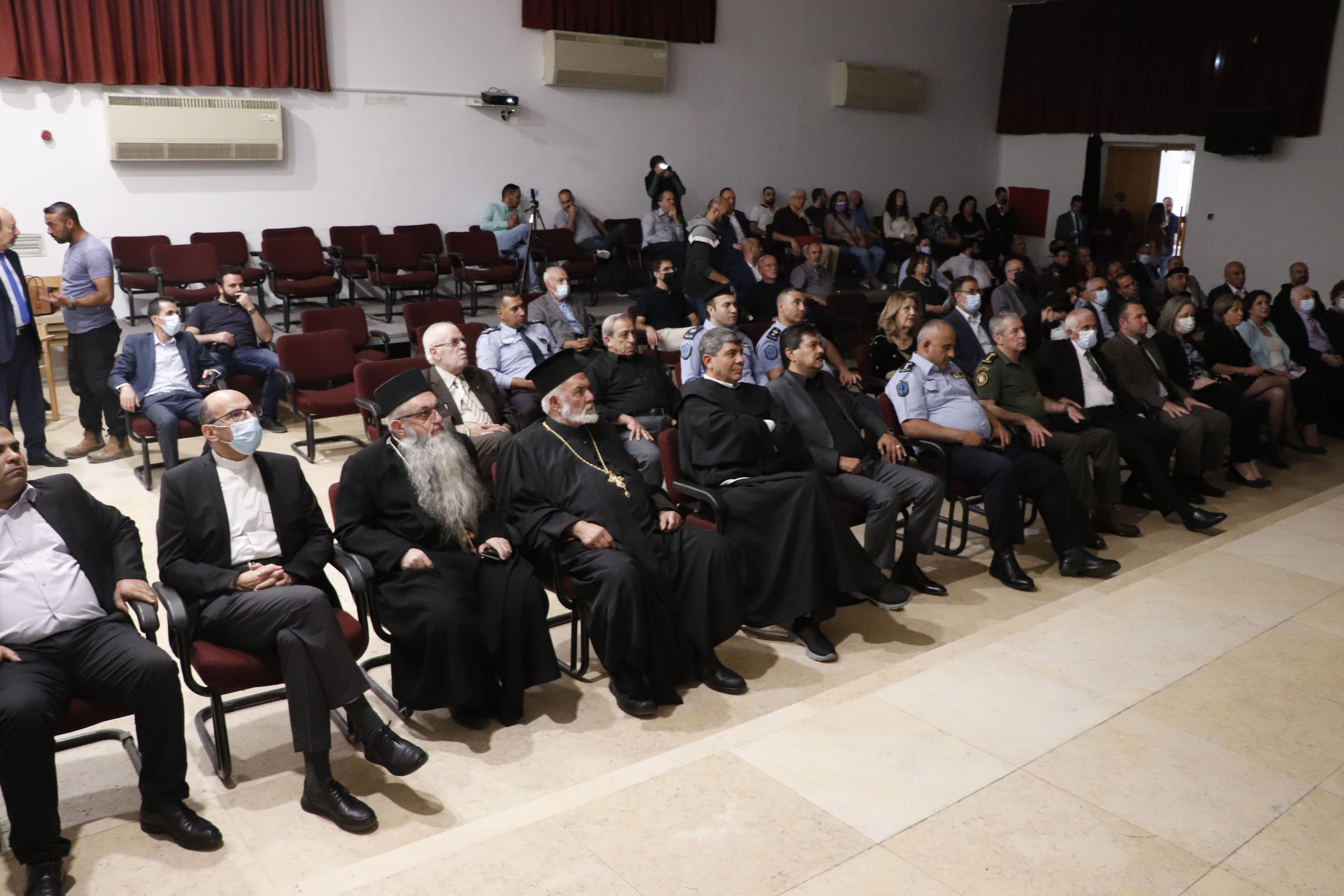 تقديراً لجهوده في تعزيز العلاقات الفلسطينية الإيطالية:  رئيس الجمهورية الإيطالية يمنح رئيس بلدية بيت لحم وسام نجمة إيطاليا