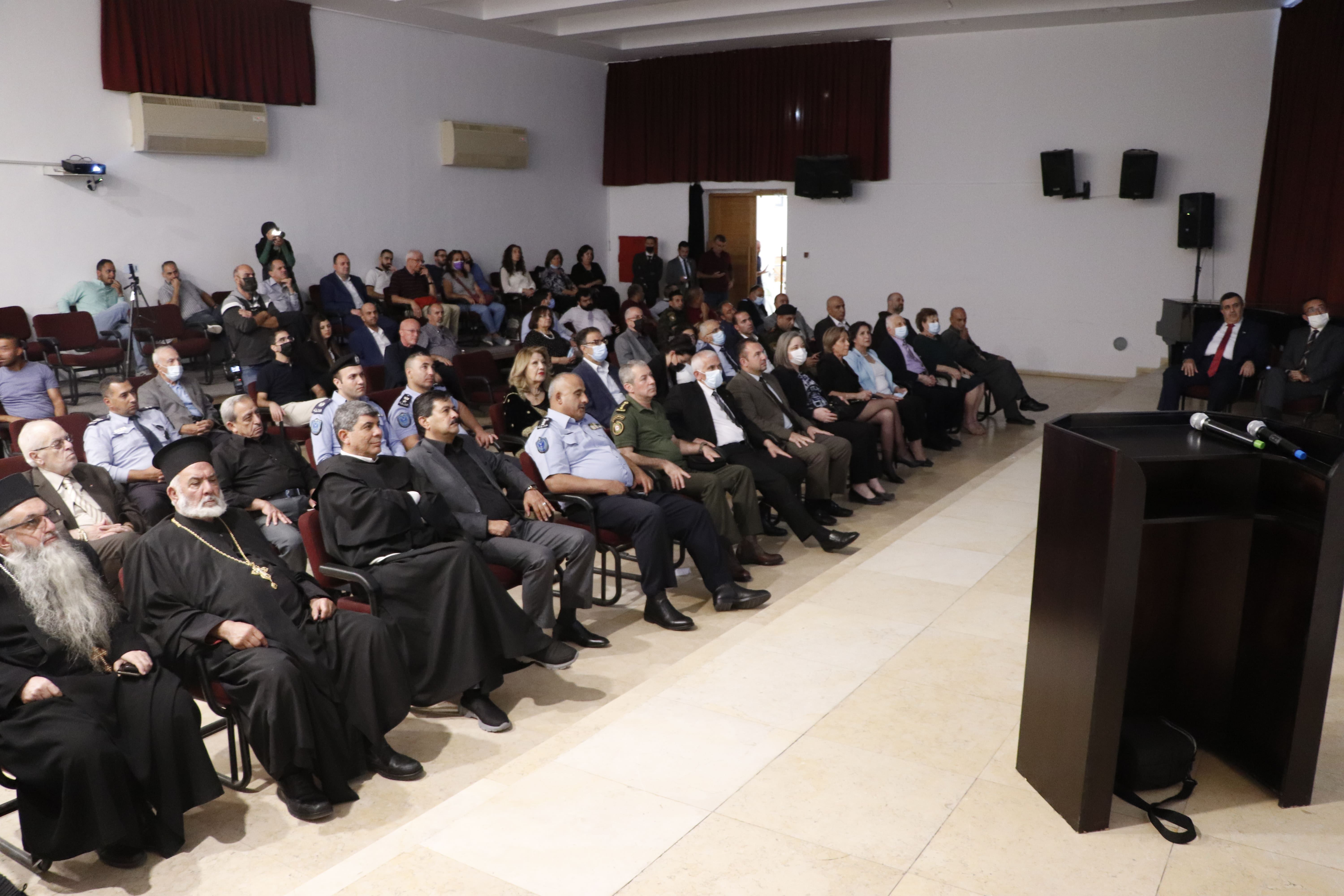 تقديراً لجهوده في تعزيز العلاقات الفلسطينية الإيطالية:  رئيس الجمهورية الإيطالية يمنح رئيس بلدية بيت لحم وسام نجمة إيطاليا