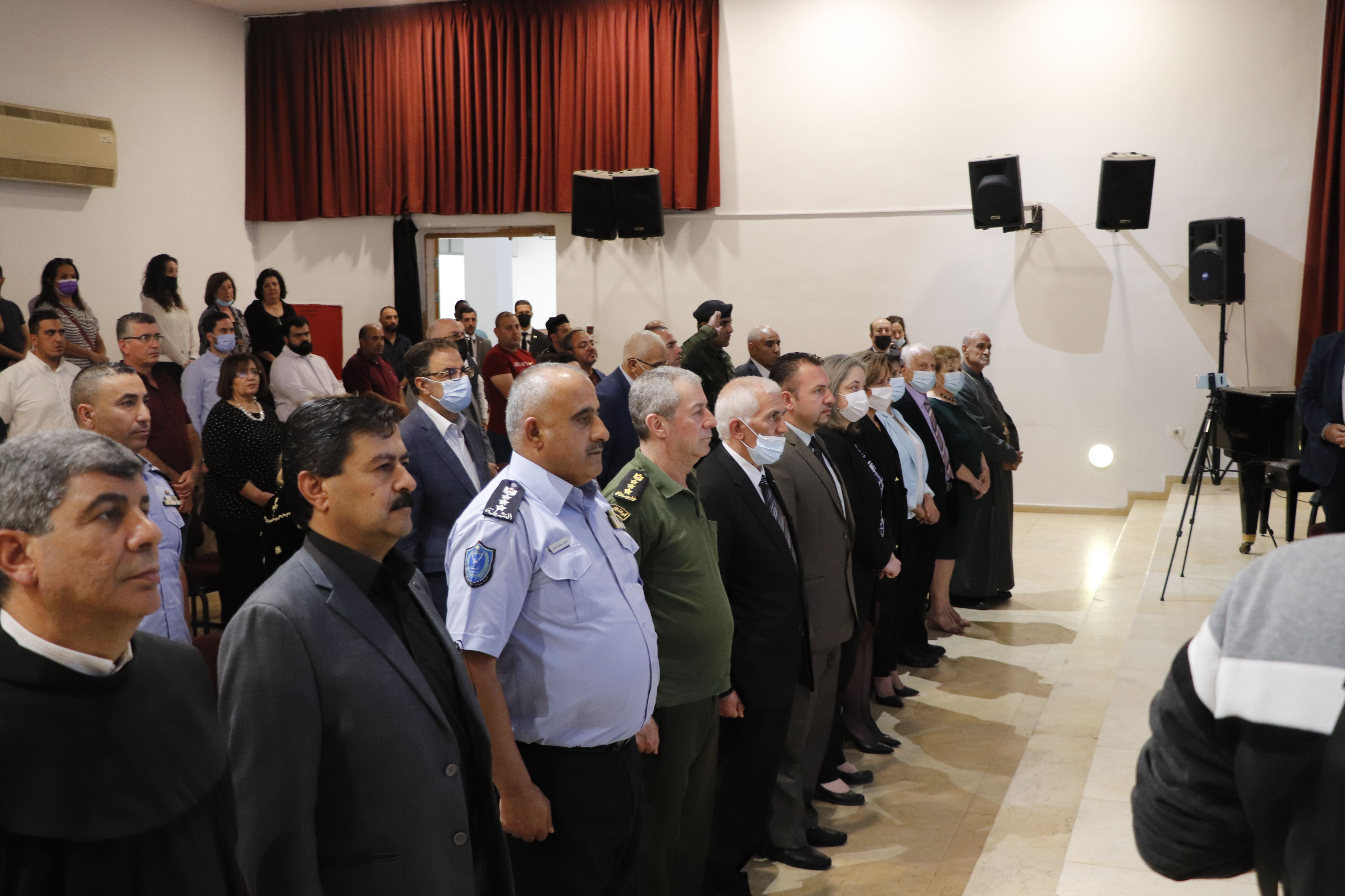 تقديراً لجهوده في تعزيز العلاقات الفلسطينية الإيطالية:  رئيس الجمهورية الإيطالية يمنح رئيس بلدية بيت لحم وسام نجمة إيطاليا