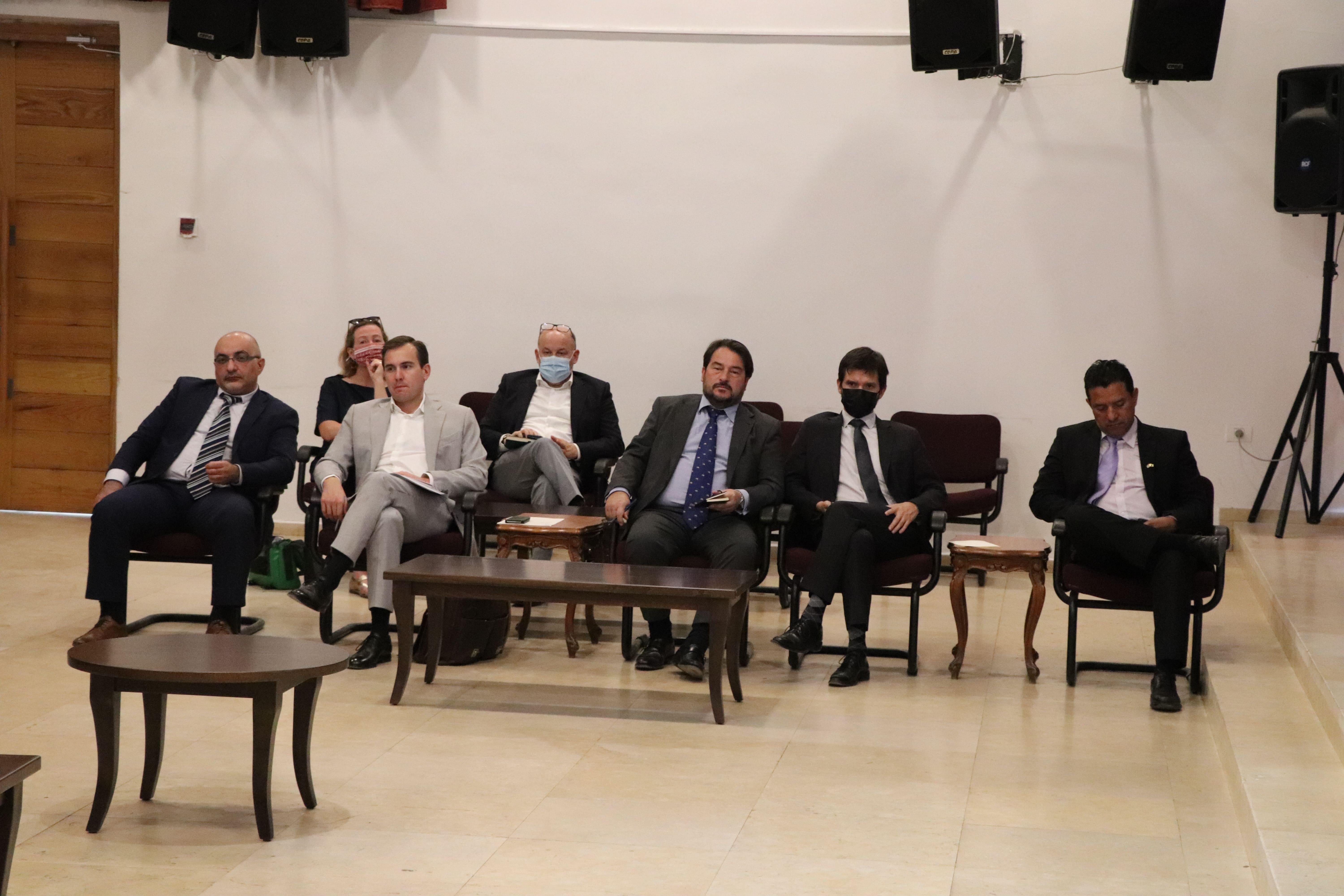 تحضيراً لإحتفالات أعياد الميلاد المجيدة: بلدية بيت لحم تبحث سُبل التعاون مع القناصل وممثلي البعثات الدبلوماسية في فلسطين