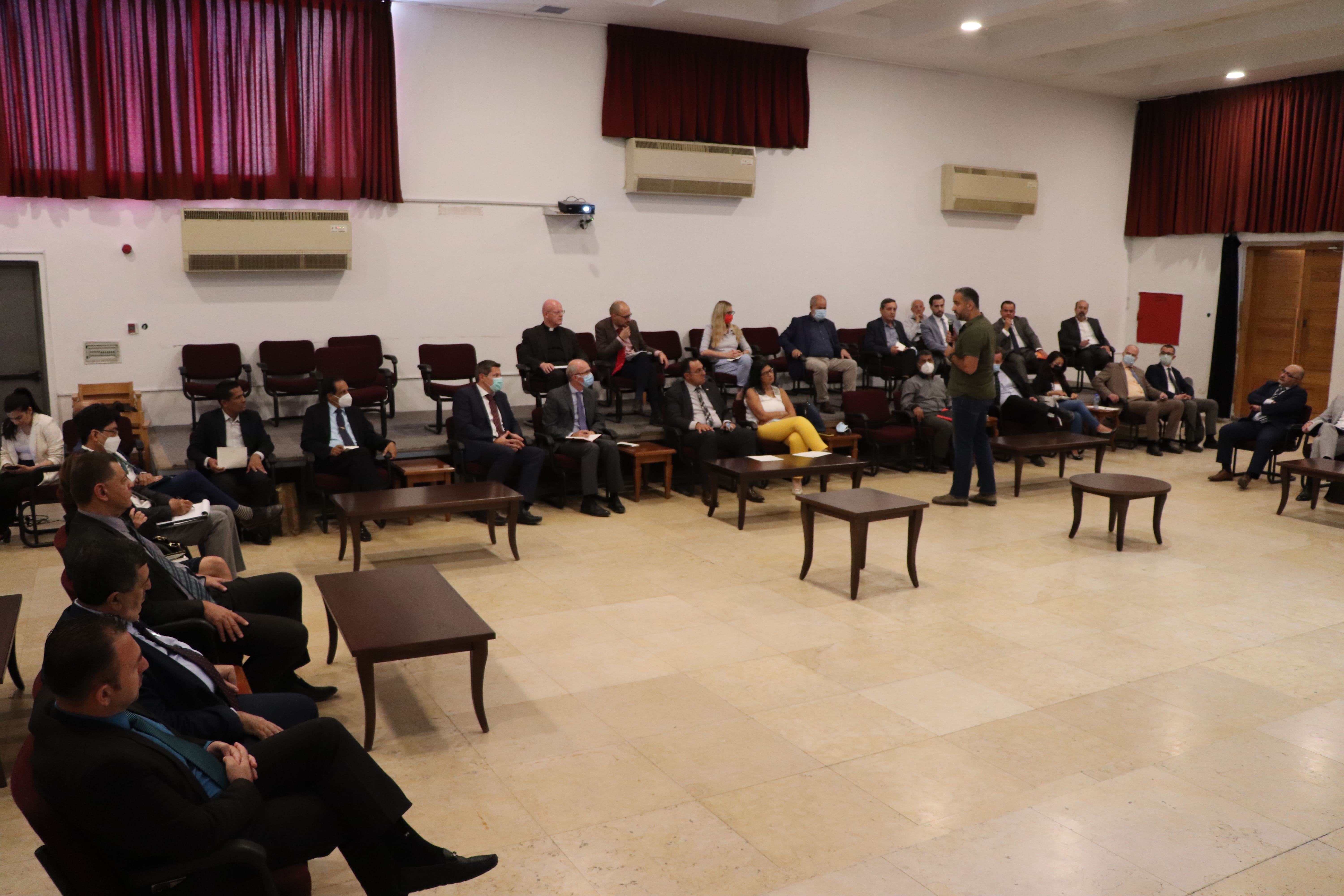 تحضيراً لإحتفالات أعياد الميلاد المجيدة: بلدية بيت لحم تبحث سُبل التعاون مع القناصل وممثلي البعثات الدبلوماسية في فلسطين