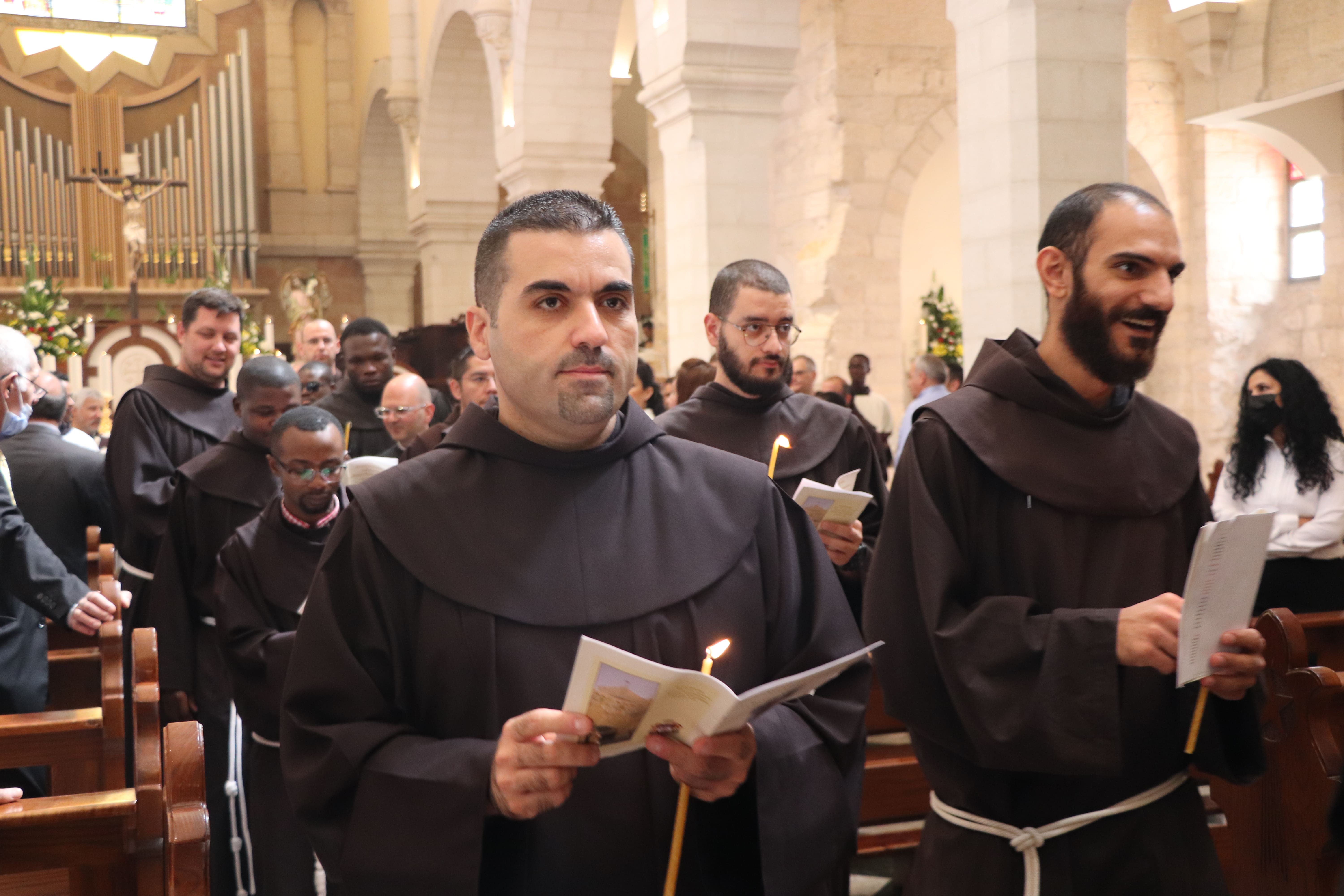 استقبال رئيس عام الرهبنة الفرنسيسكانية في العالم قدس الأب ماسيمو فوزارلي 