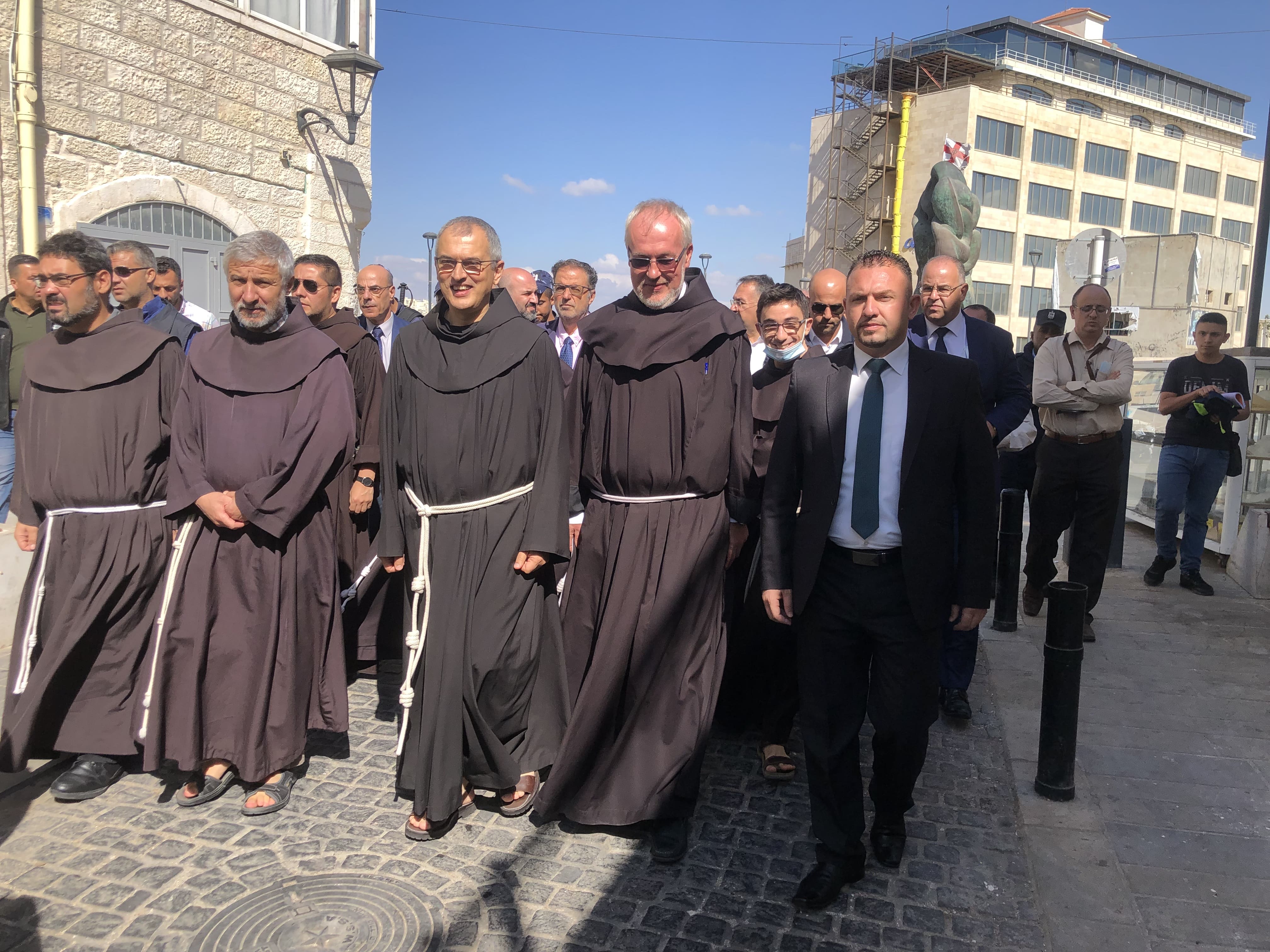 استقبال رئيس عام الرهبنة الفرنسيسكانية في العالم قدس الأب ماسيمو فوزارلي 