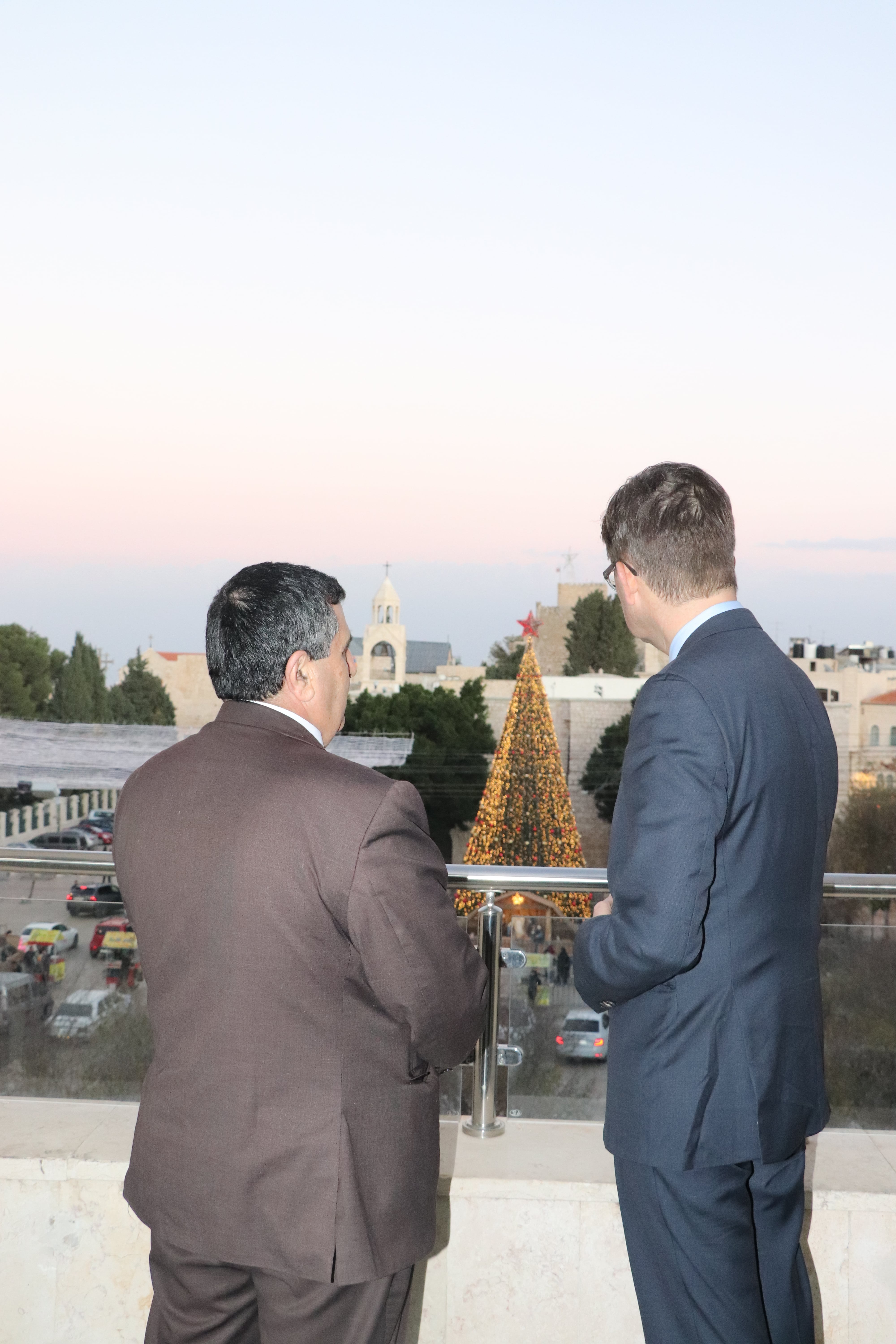 سلمان يستقبل رئيس بعثة جمهورية ألمانيا الاتحادية في رام الله 