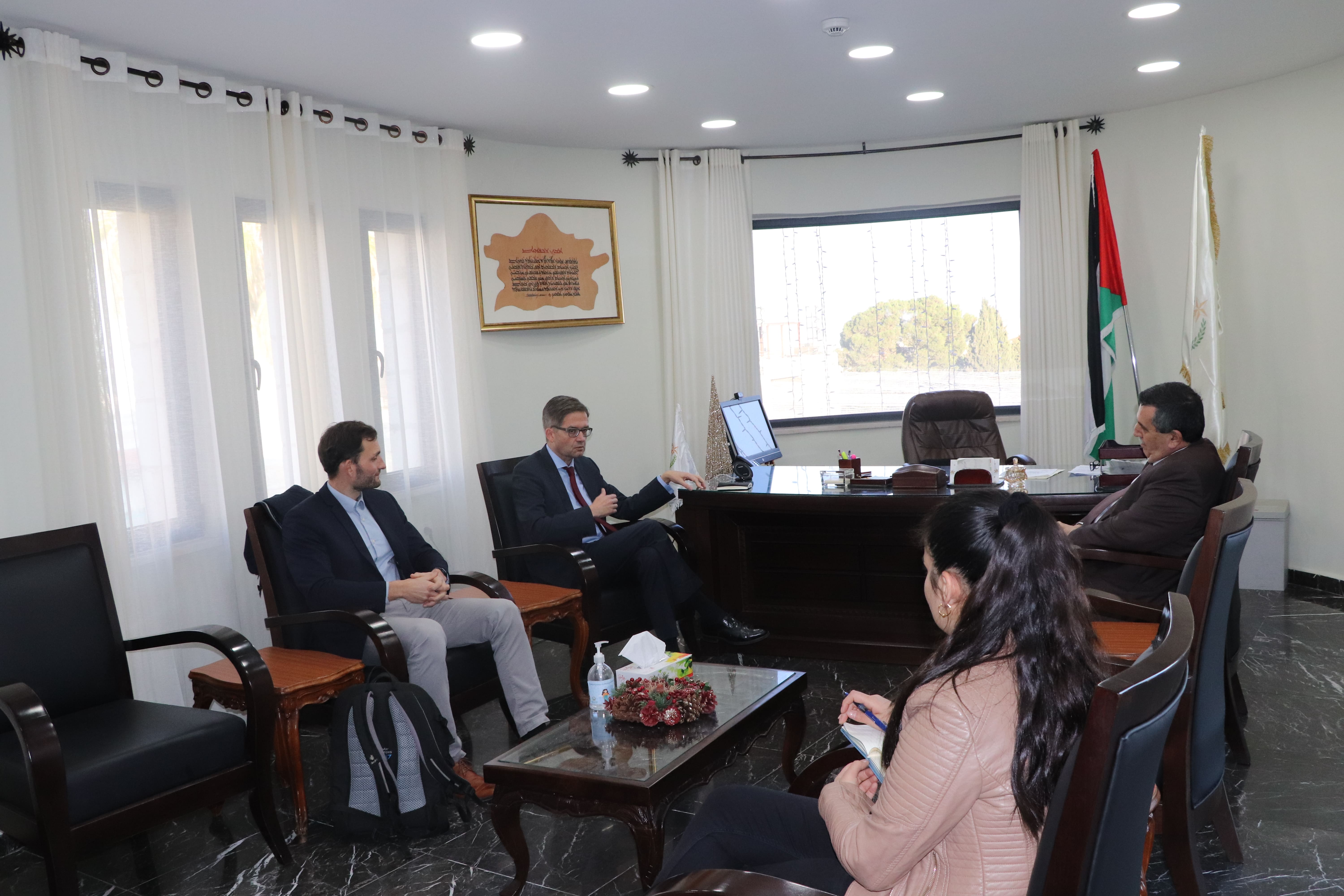 سلمان يستقبل رئيس بعثة جمهورية ألمانيا الاتحادية في رام الله 